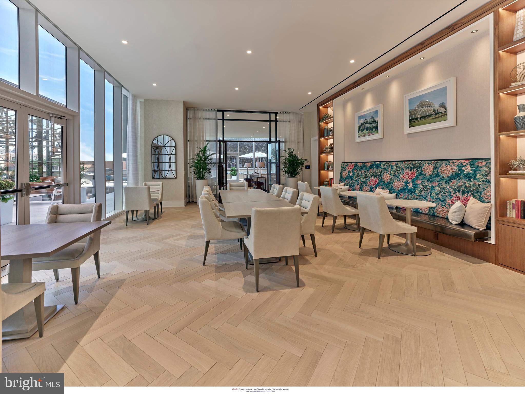 AVENUE OF THE ARTS - Residential