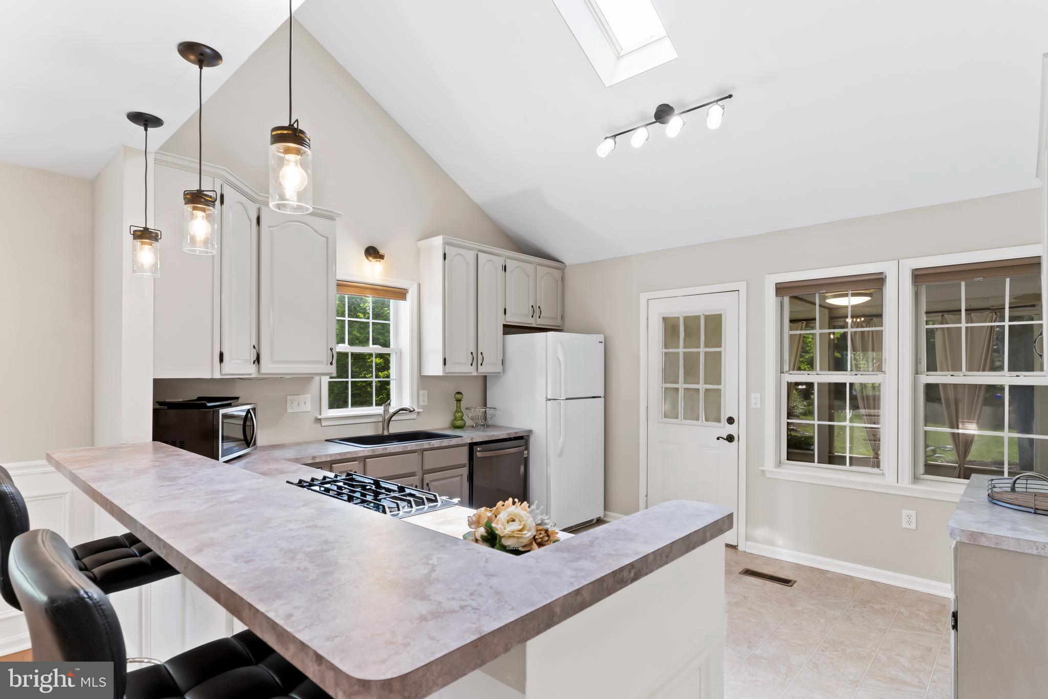 BEAUMONT SQUARE - Residential