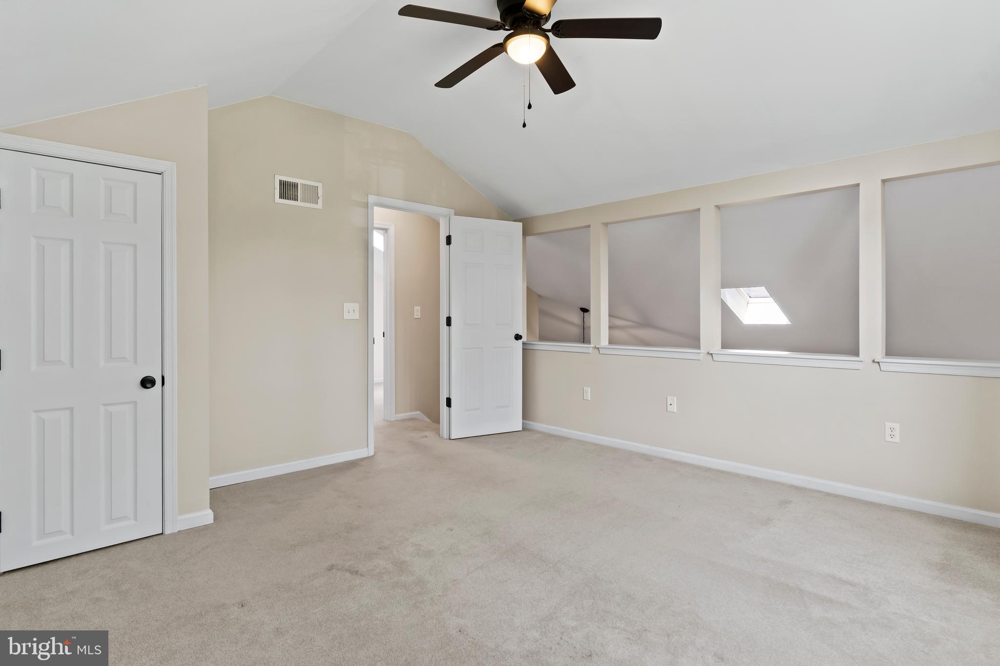 BEAUMONT SQUARE - Residential