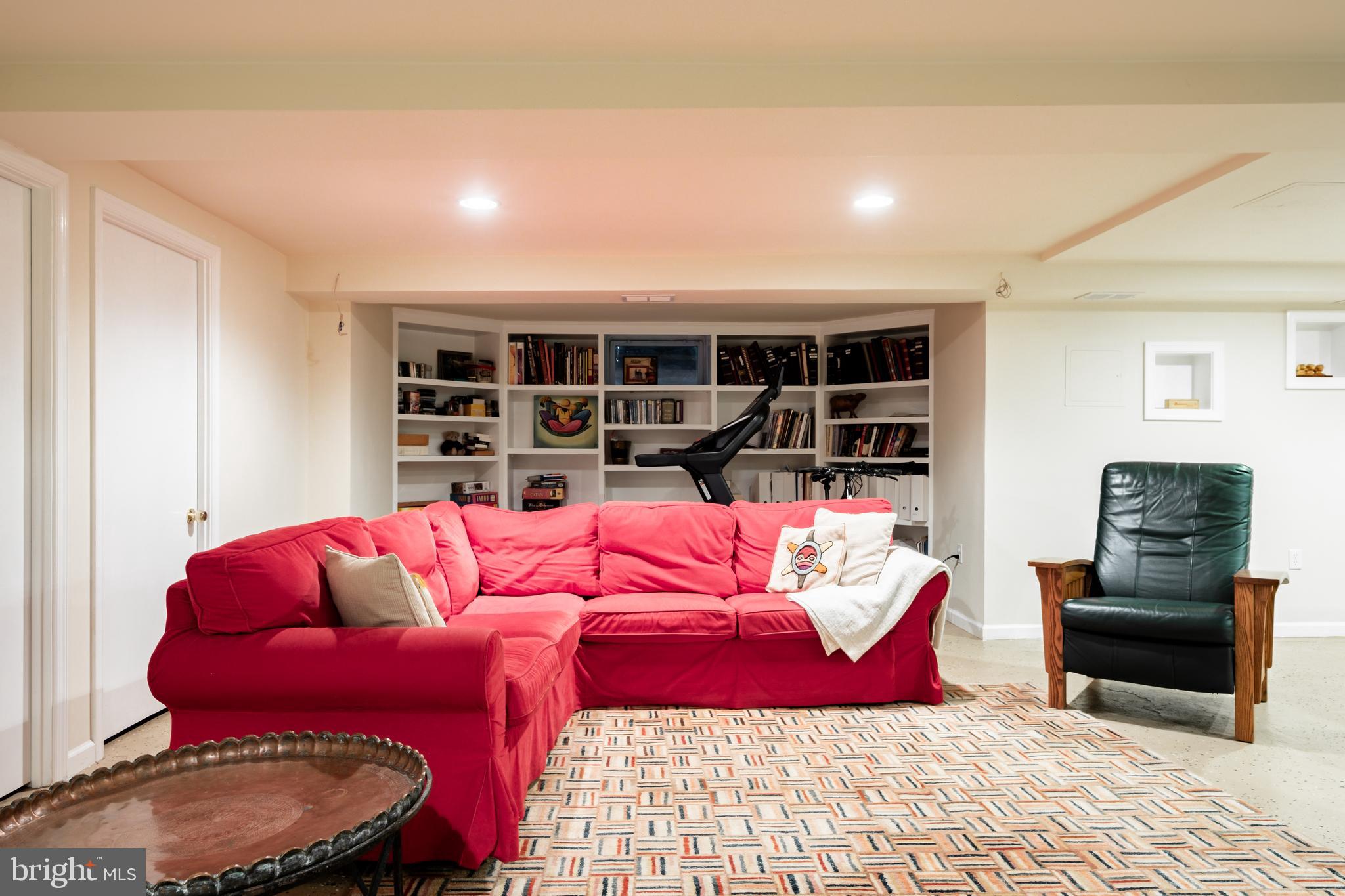 WYNNEWOOD - Residential