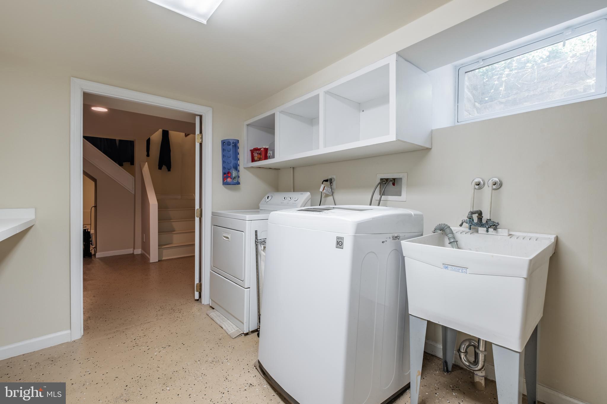 WYNNEWOOD - Residential