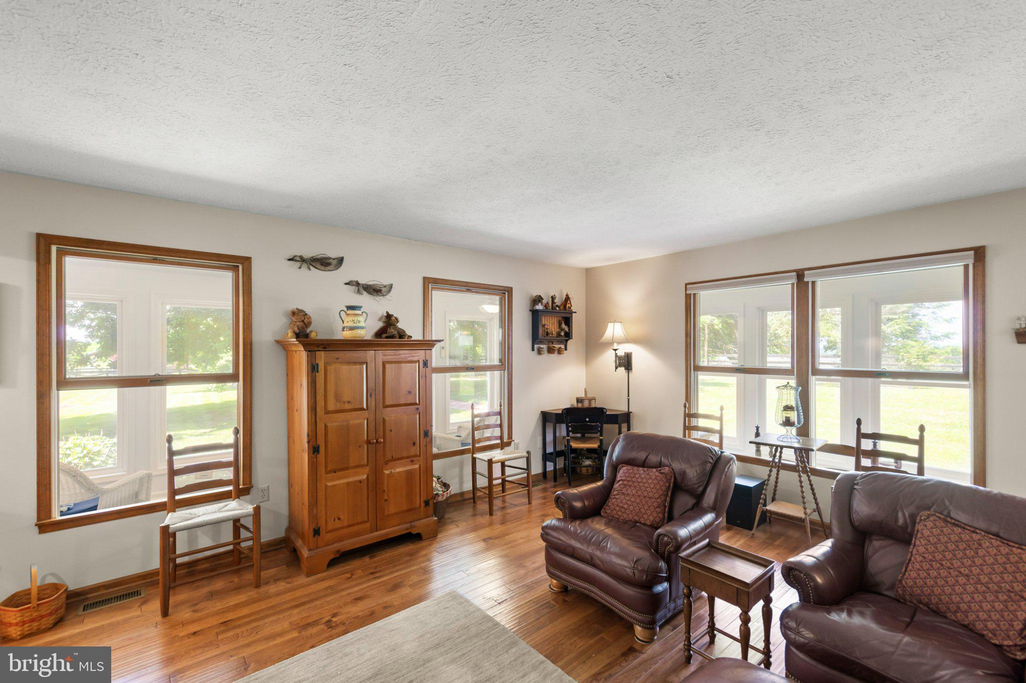 GLEN E RUSSELL - Residential