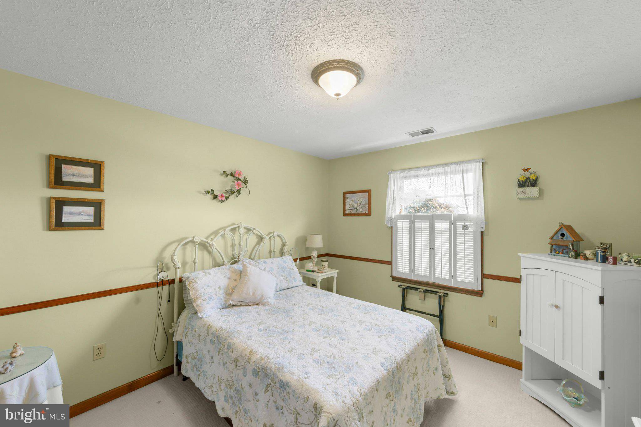 GLEN E RUSSELL - Residential