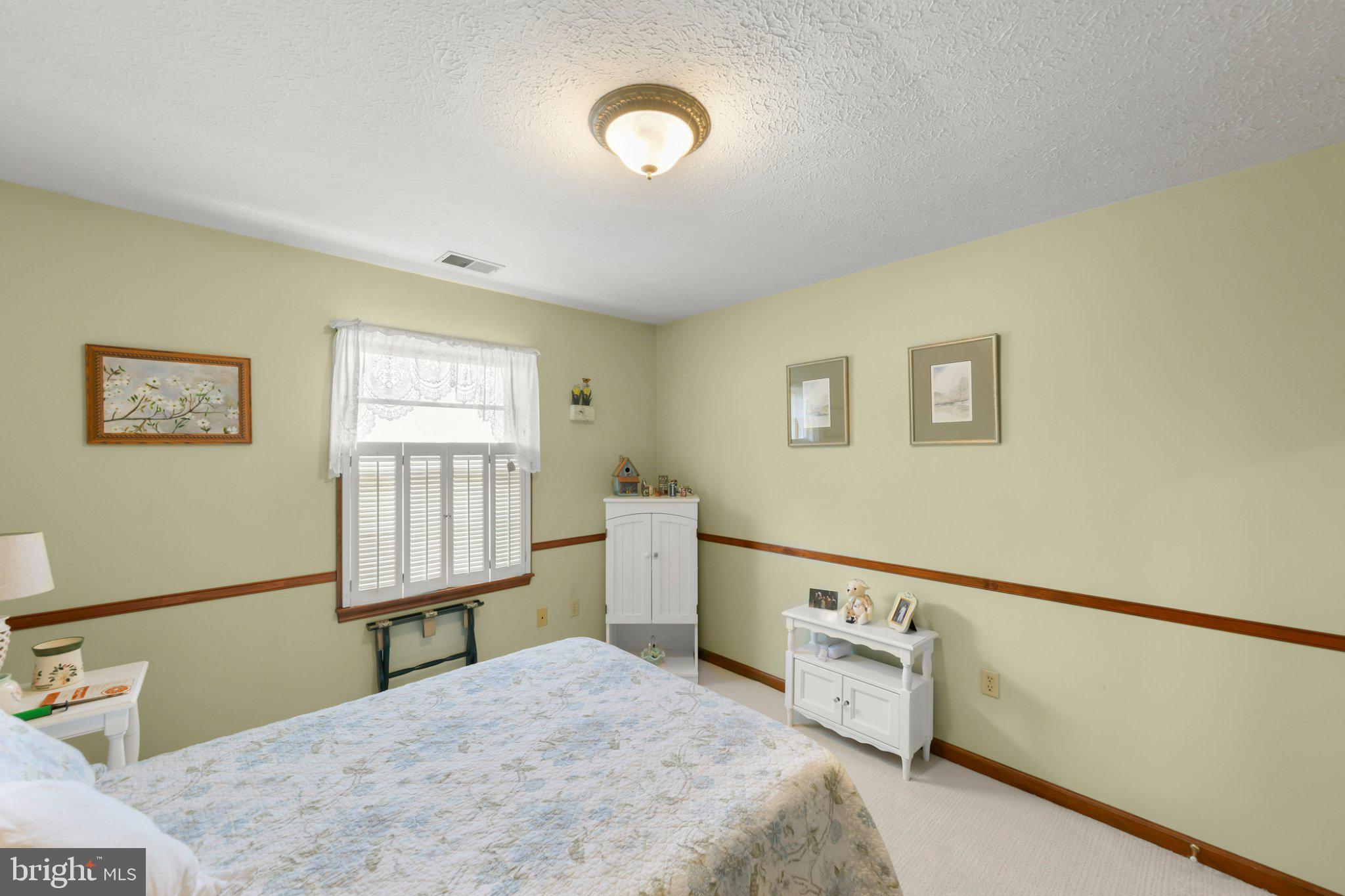 GLEN E RUSSELL - Residential