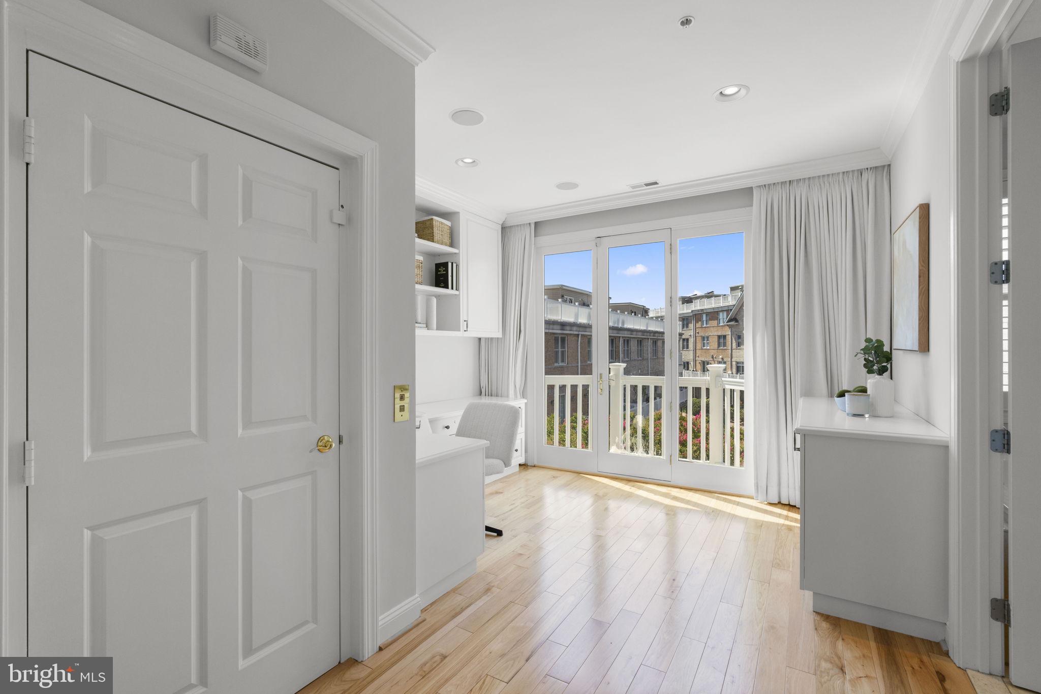 HARBORVIEW - Residential