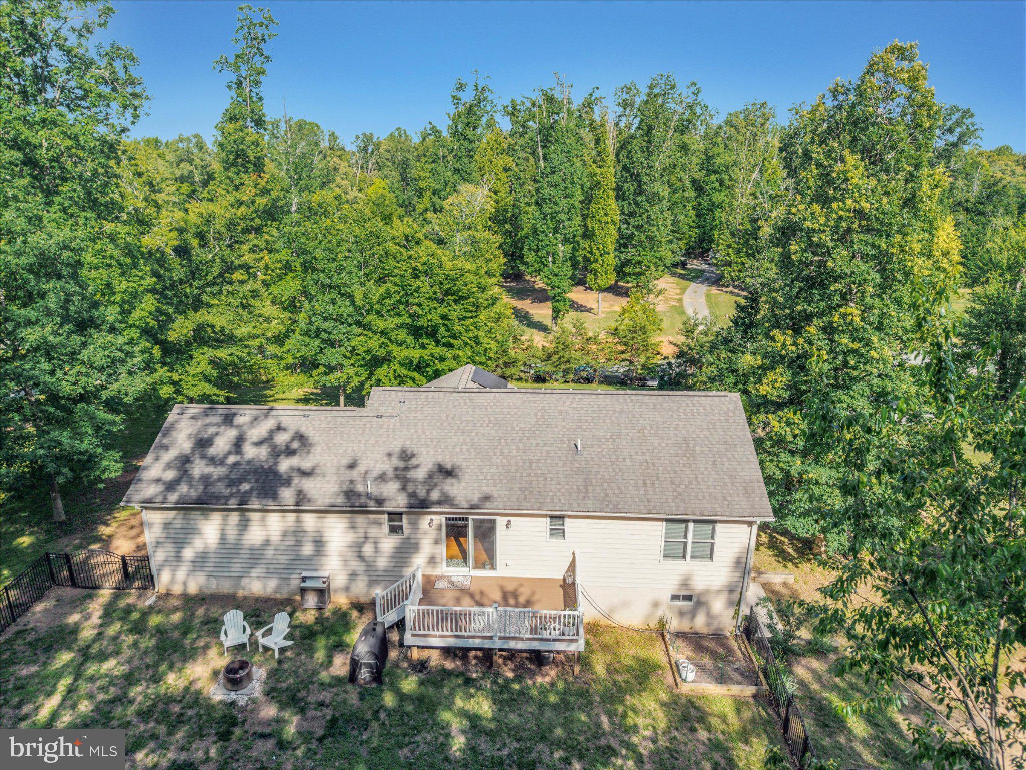TIMBER KNOLL - Residential