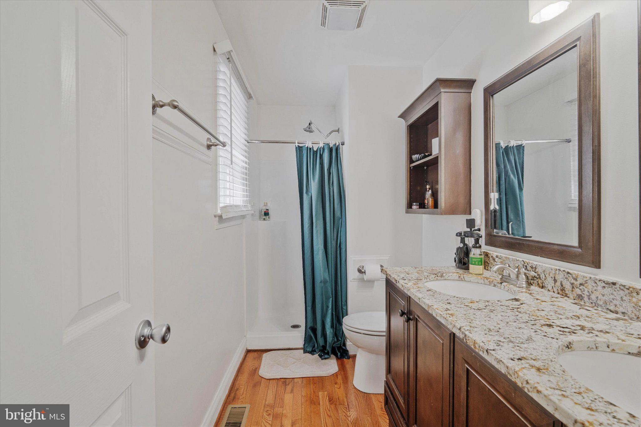 TIMBER KNOLL - Residential