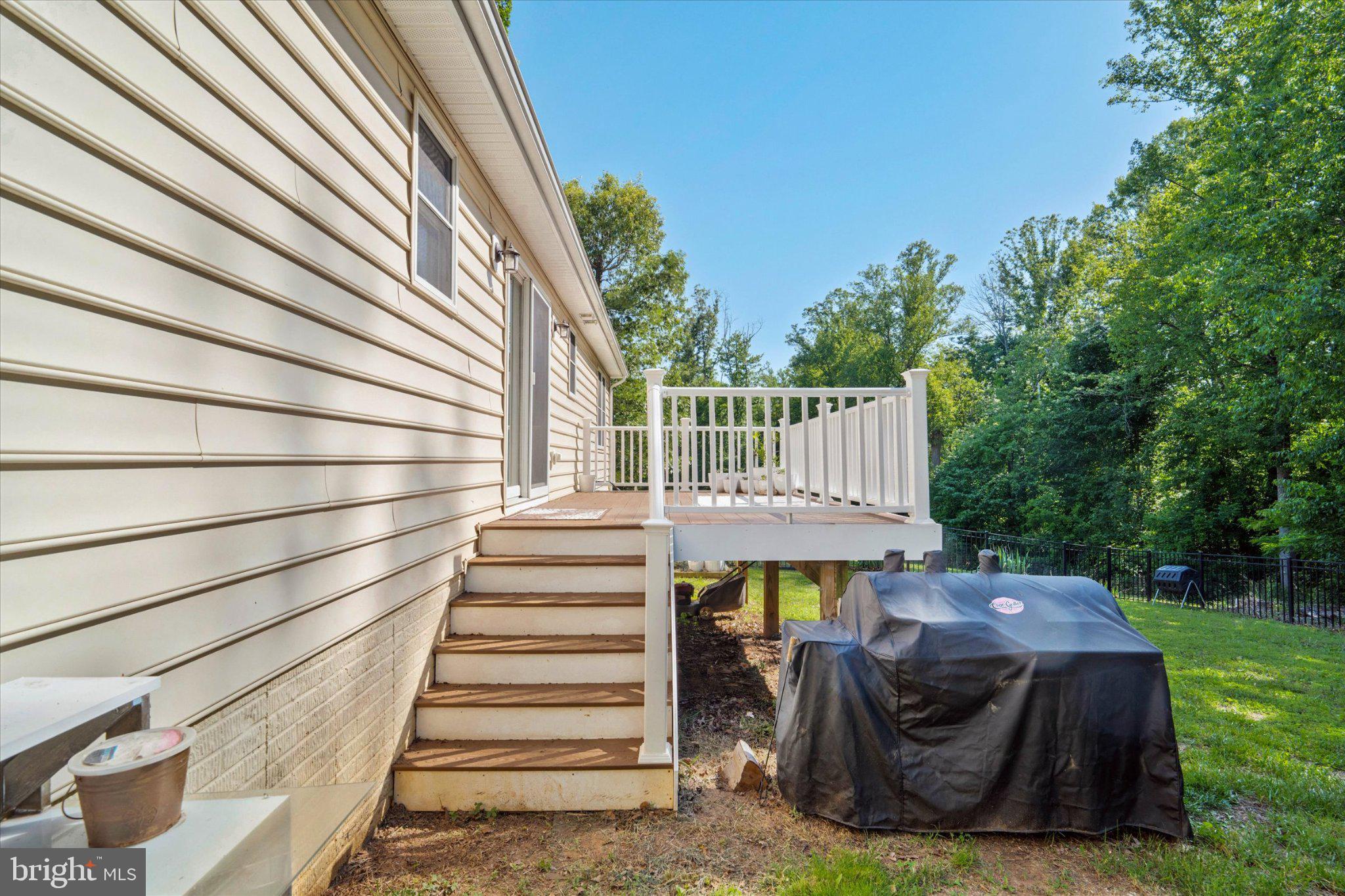 TIMBER KNOLL - Residential