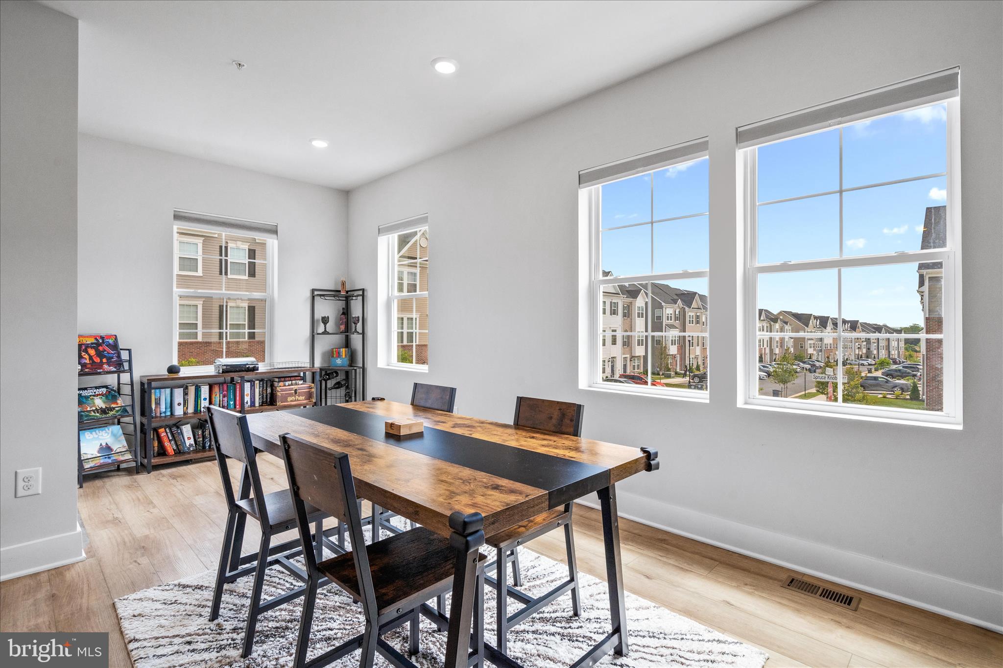 SYCAMORE RIDGE - Residential