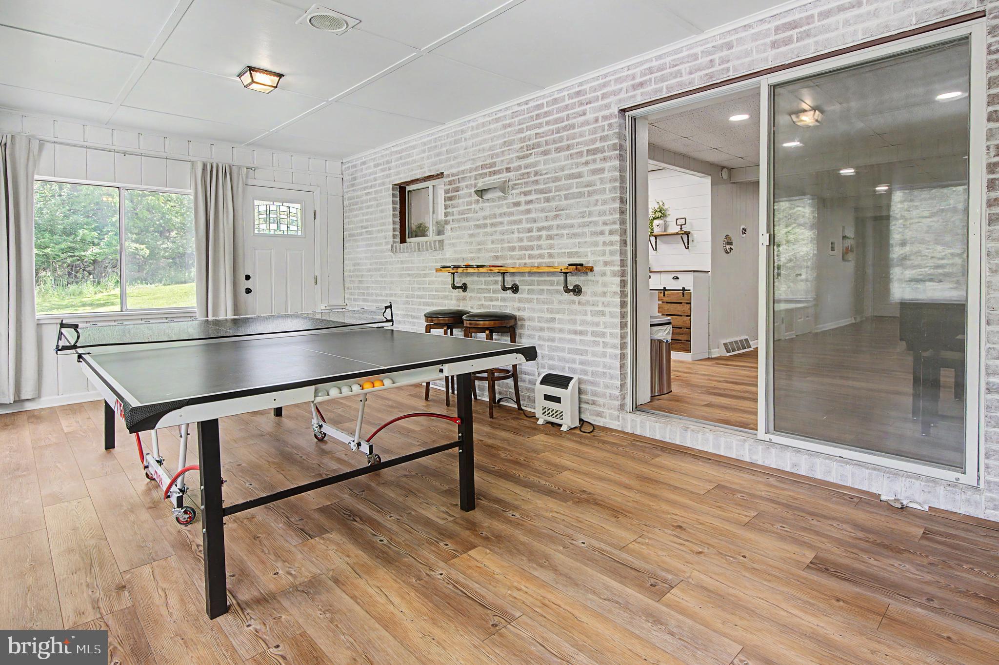 MC HENRY - Residential