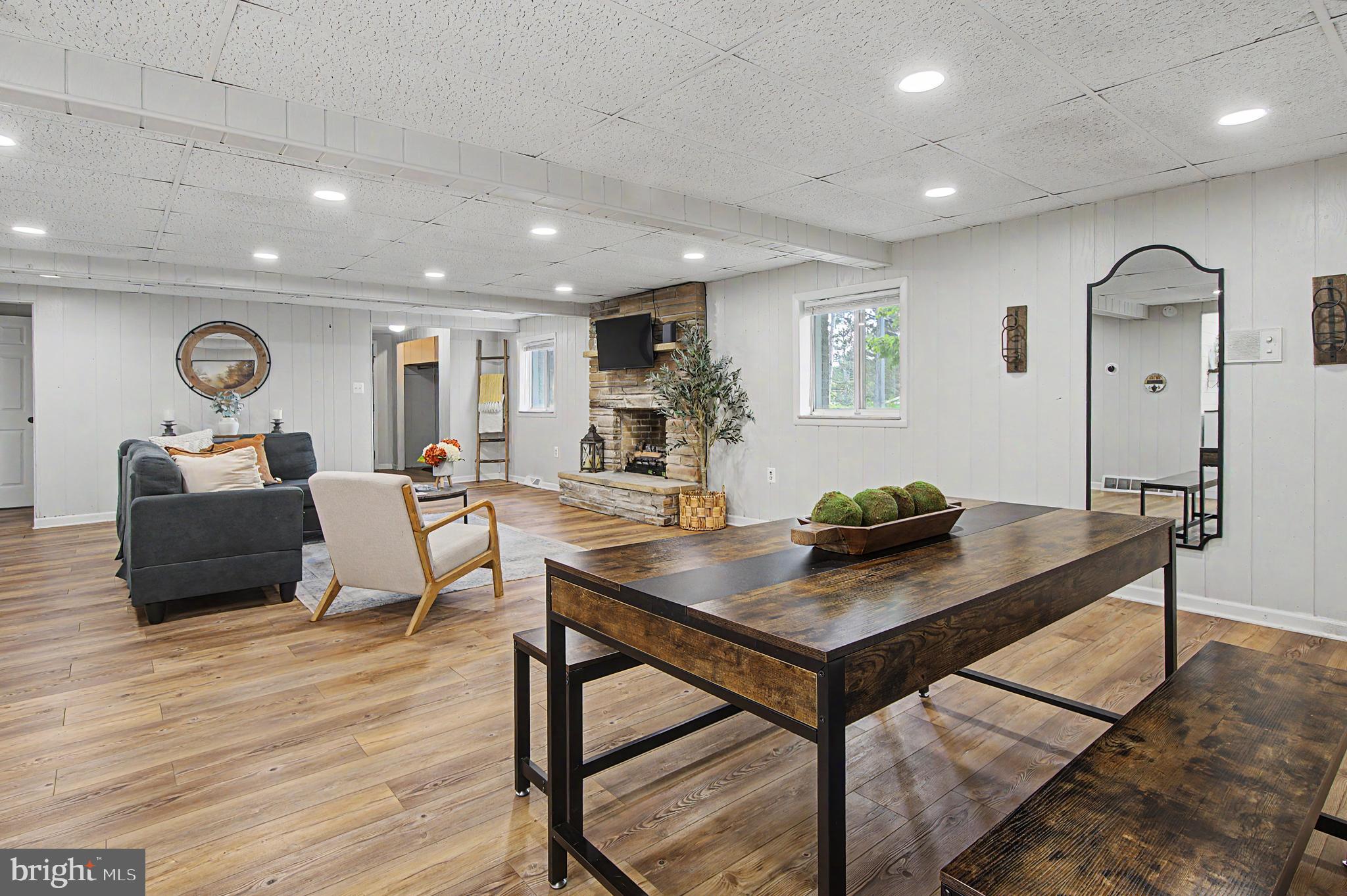 MC HENRY - Residential