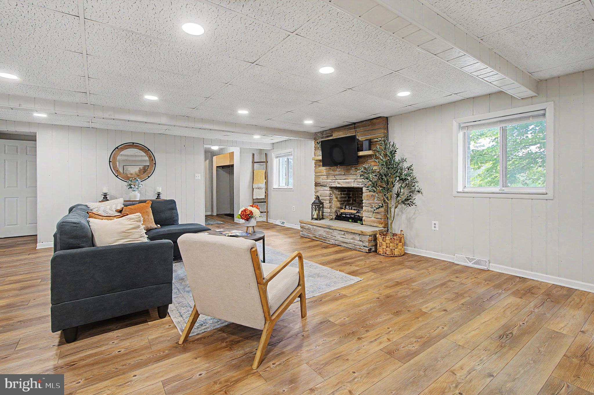 MC HENRY - Residential