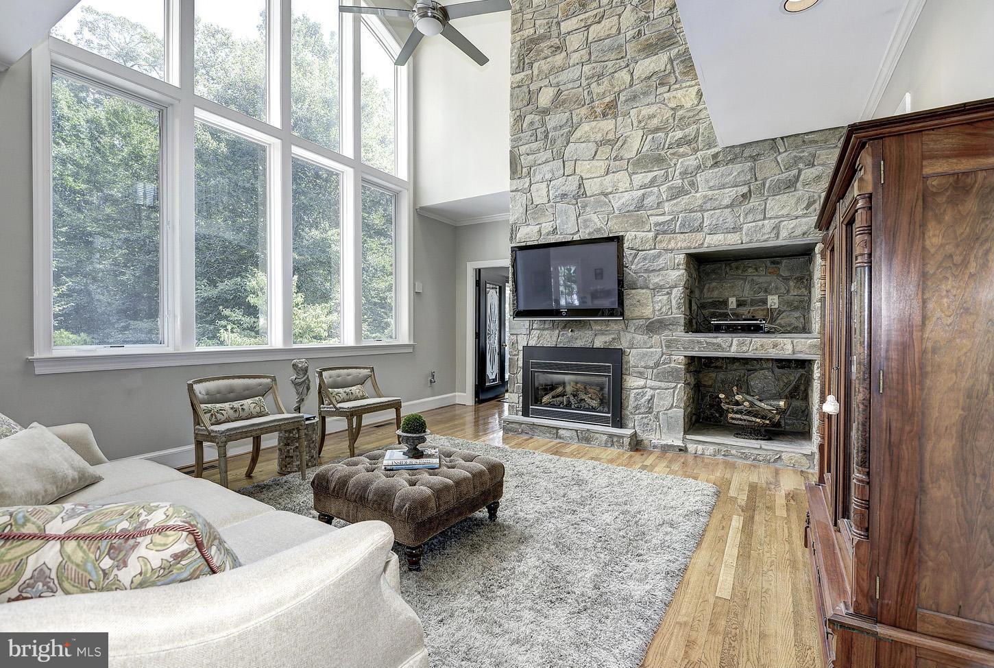 POTOMAC OVERLOOK - Residential