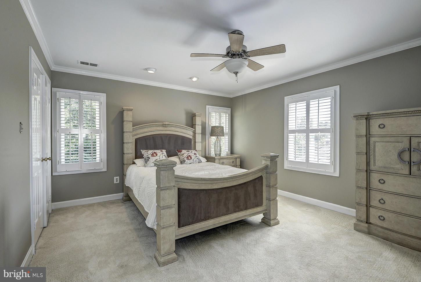 POTOMAC OVERLOOK - Residential