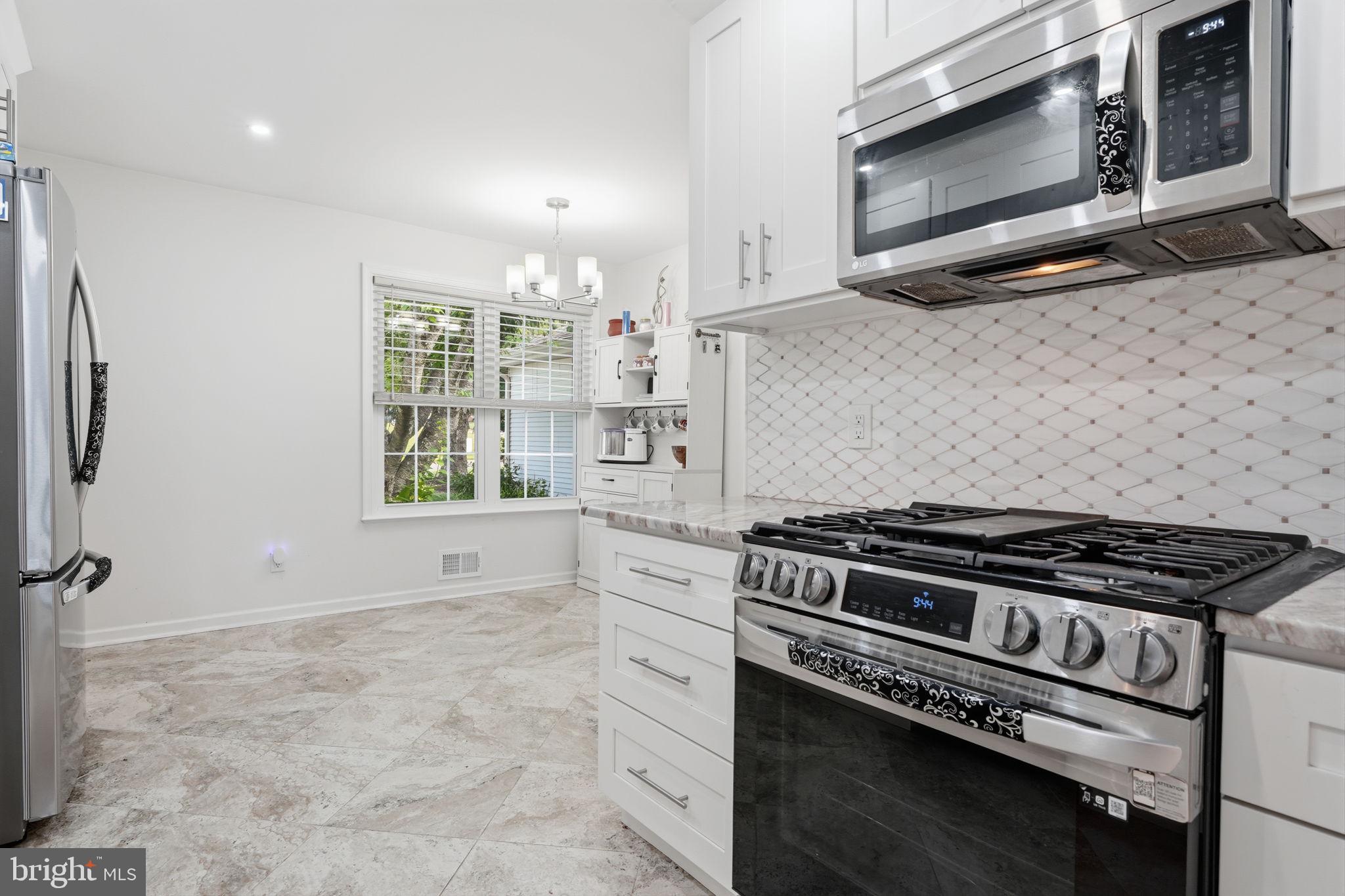NEWTOWN CROSSING - Residential