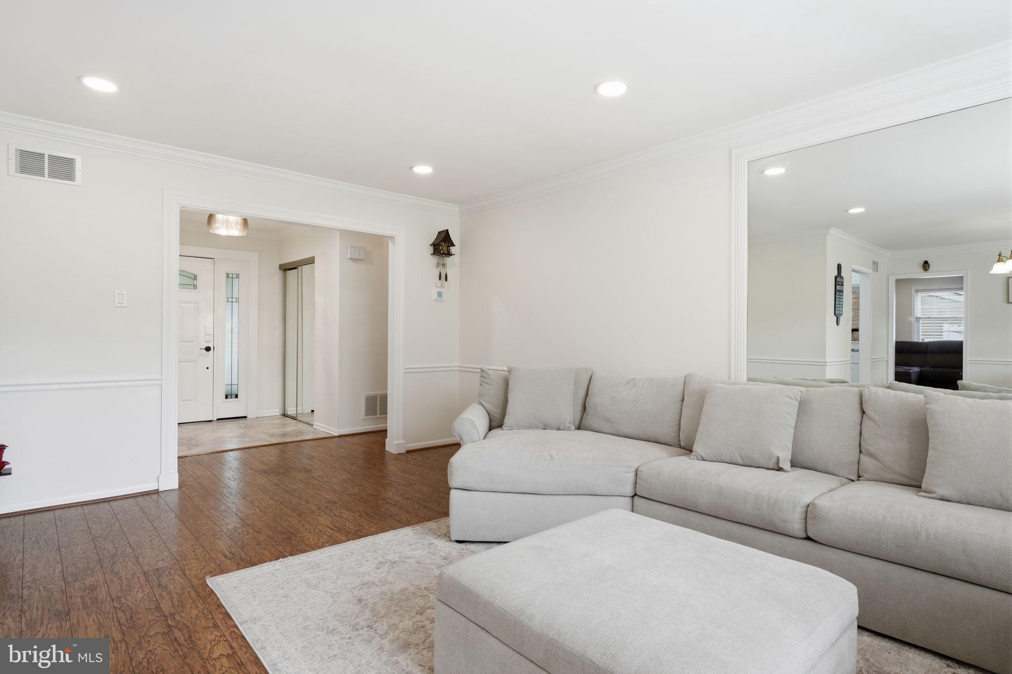 NEWTOWN CROSSING - Residential