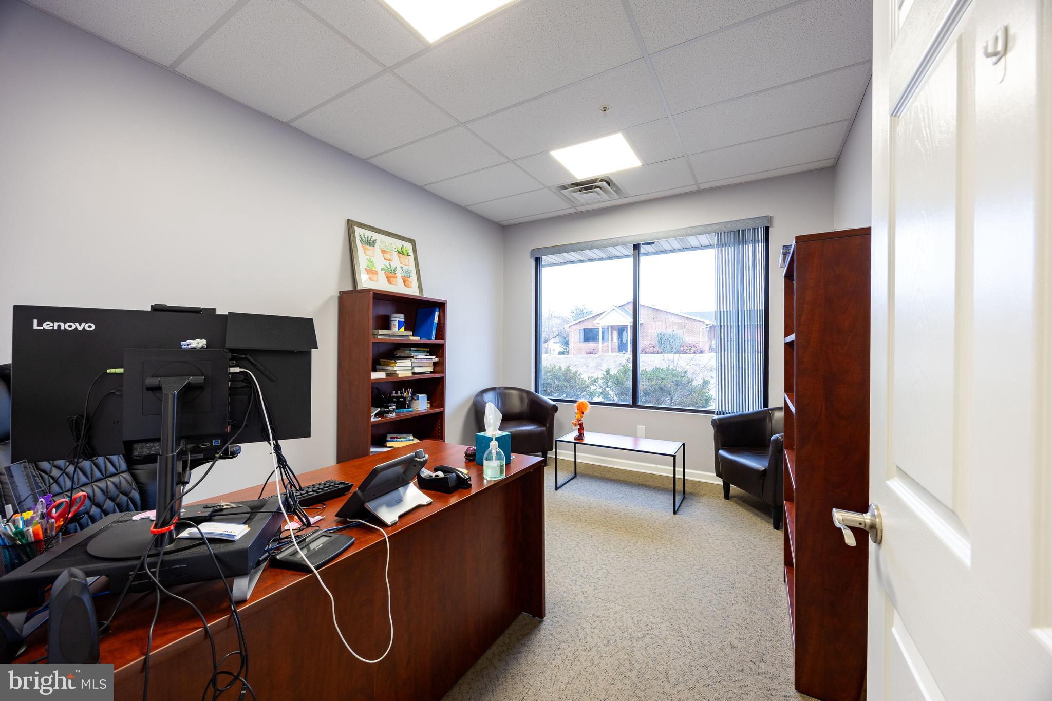 NORBOURNE - Commercial Sale