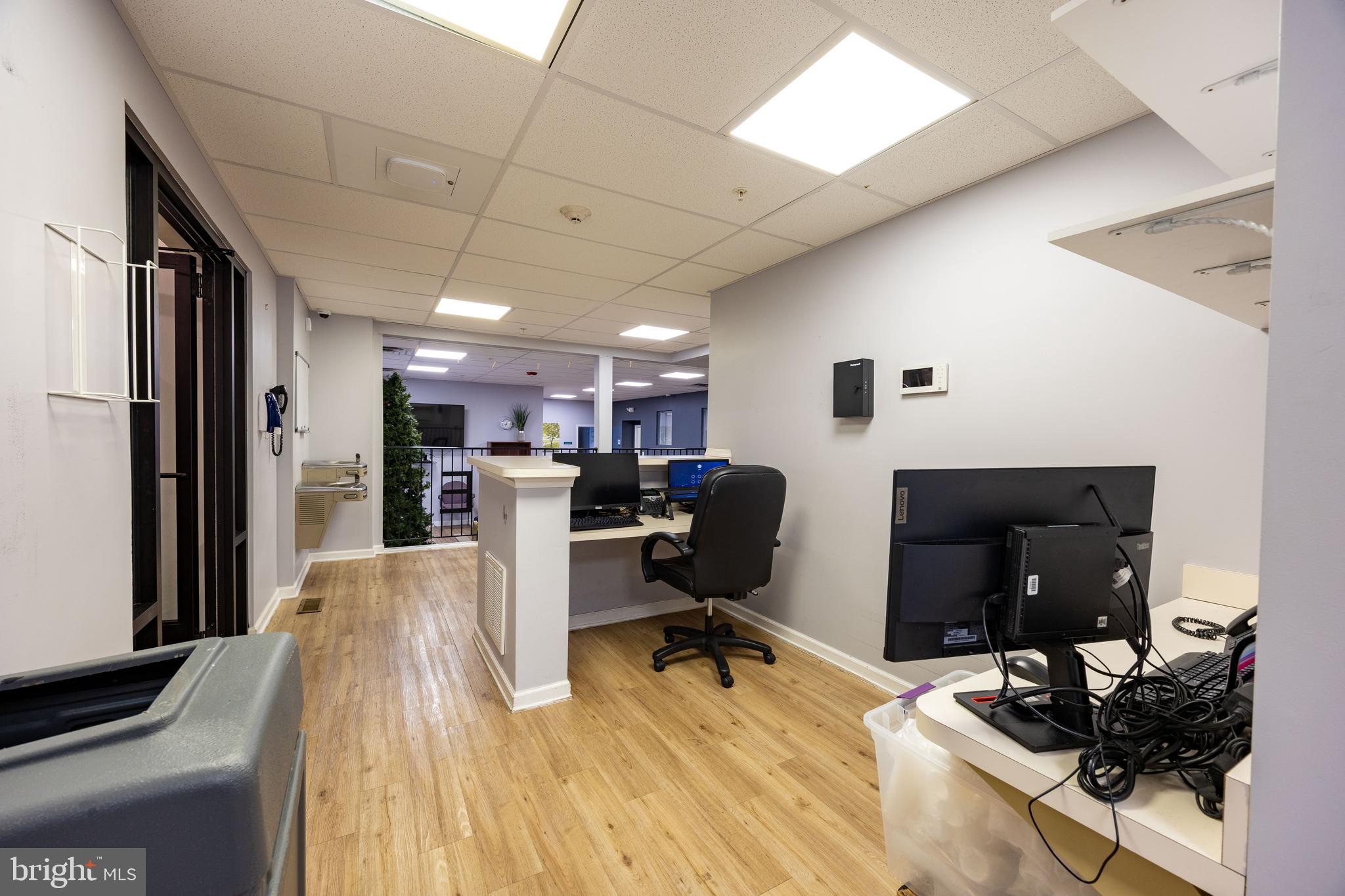 NORBOURNE - Commercial Sale