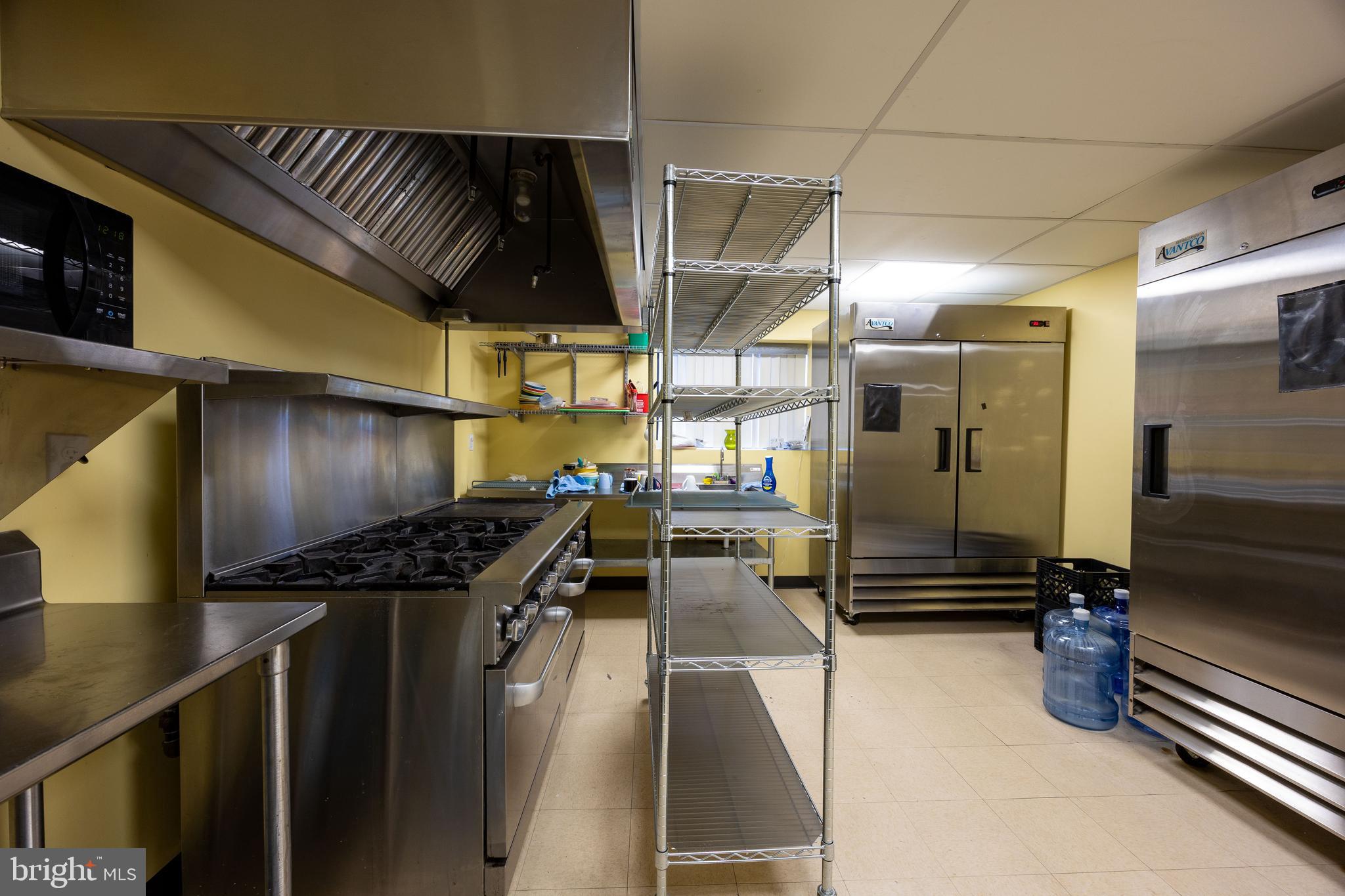 NORBOURNE - Commercial Sale