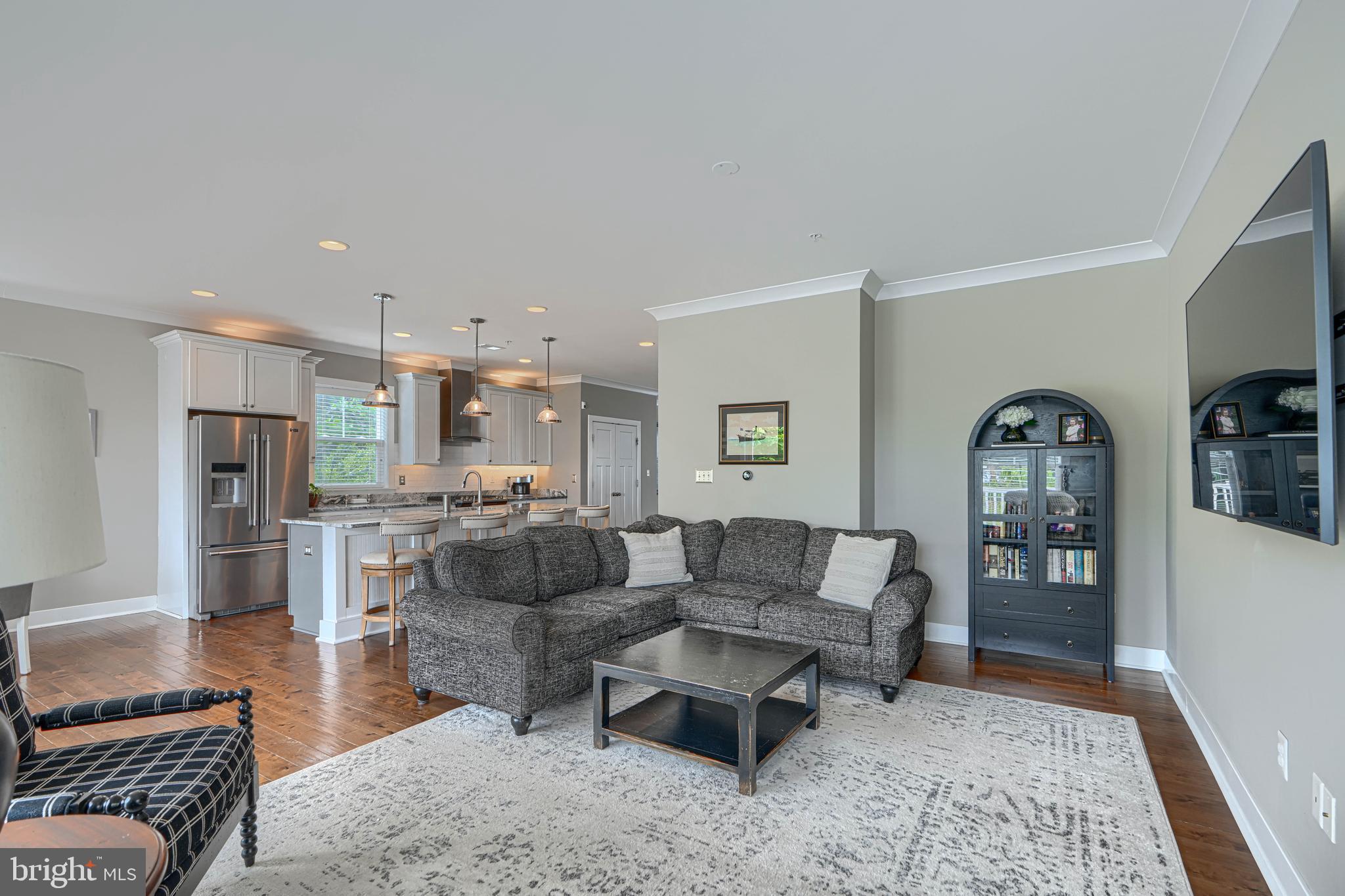WATERS EDGE - Residential