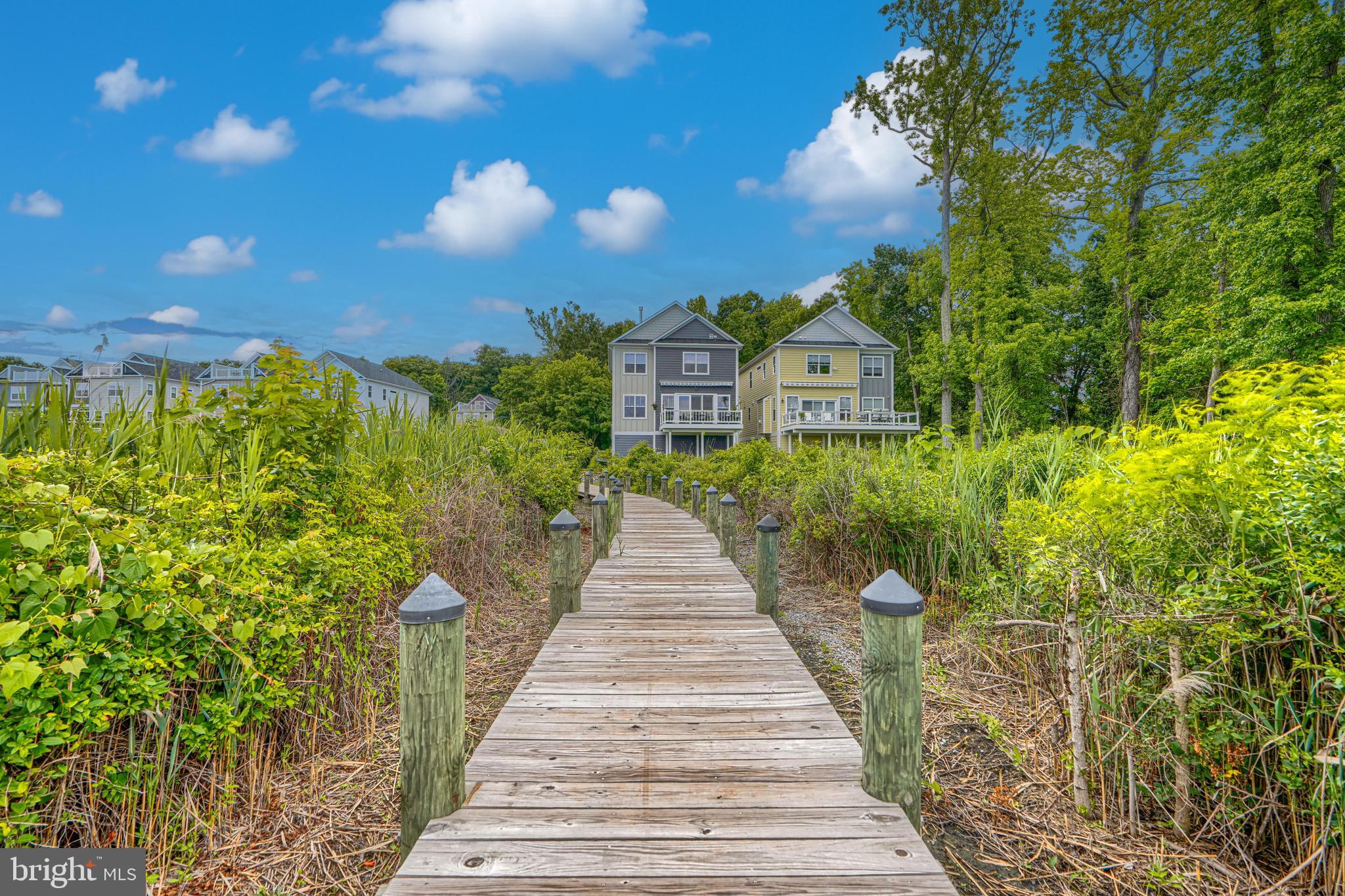 WATERS EDGE - Residential