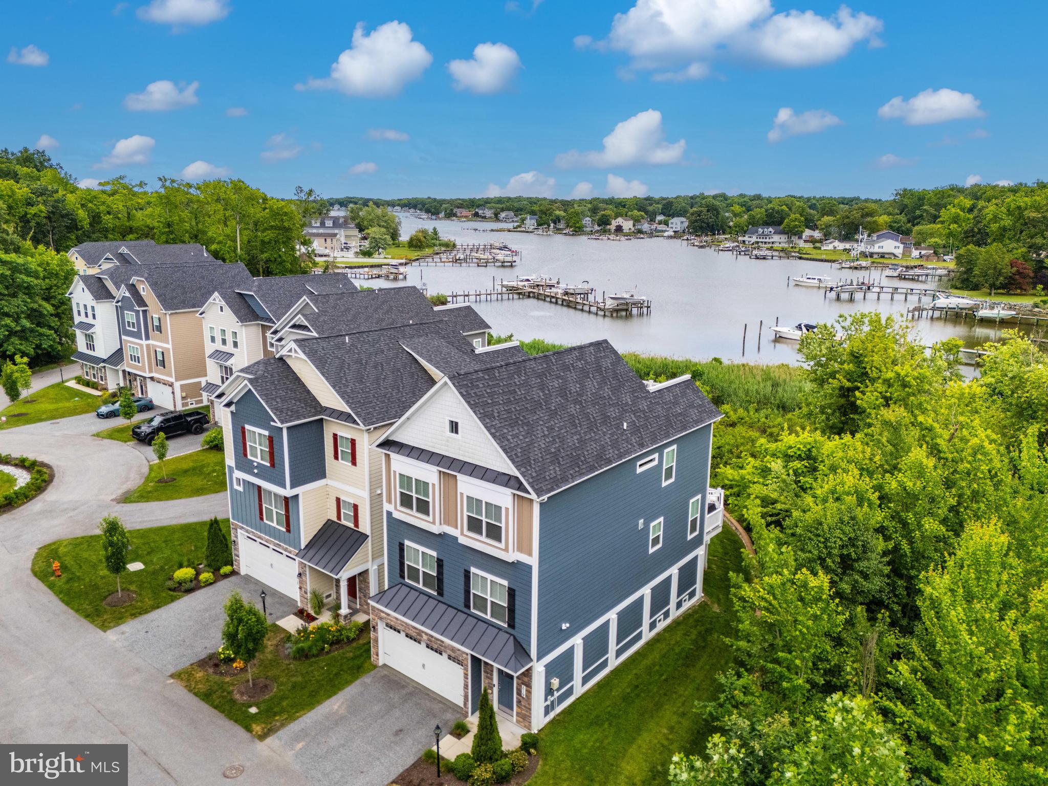 WATERS EDGE - Residential