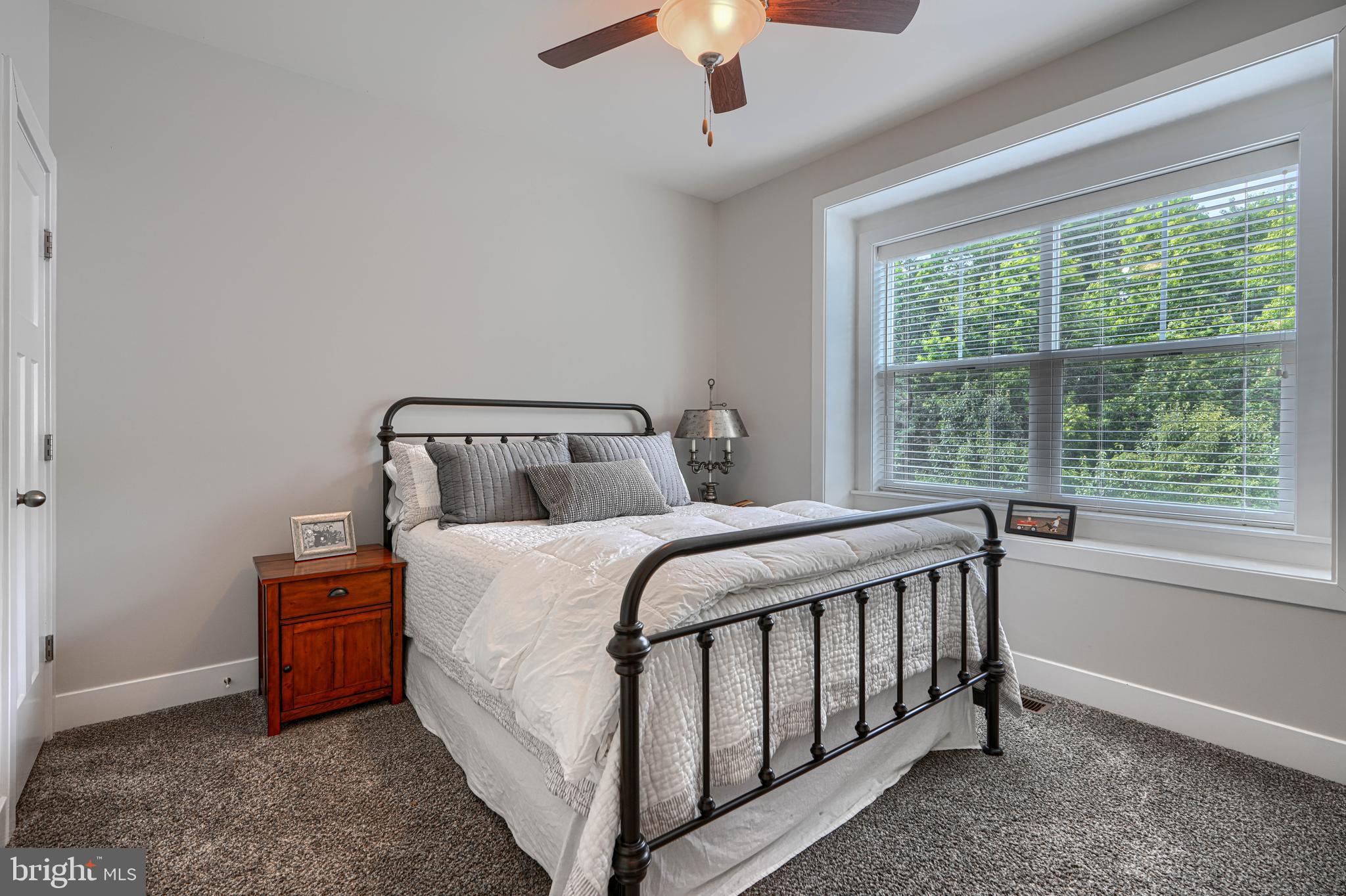 WATERS EDGE - Residential