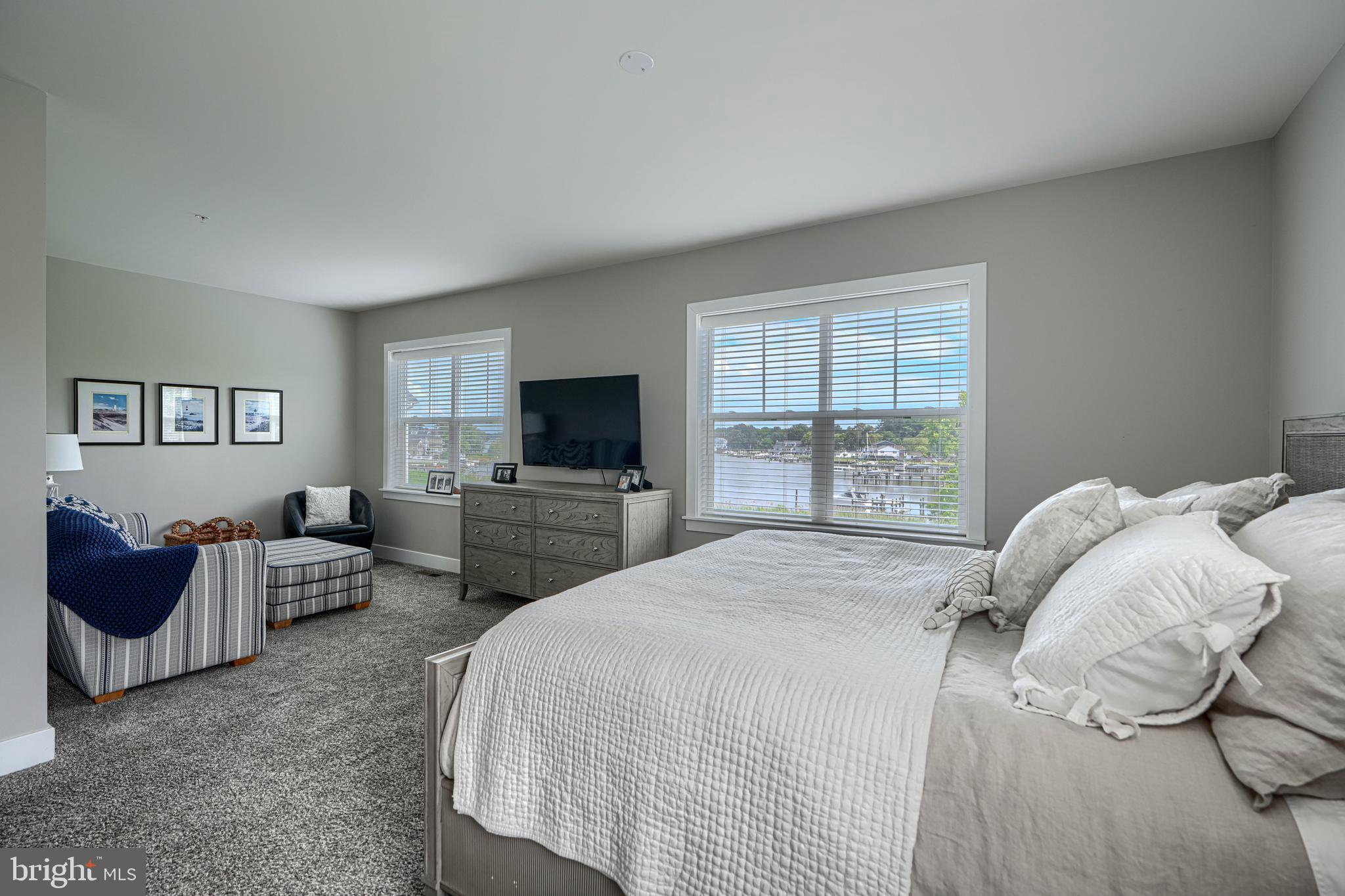 WATERS EDGE - Residential