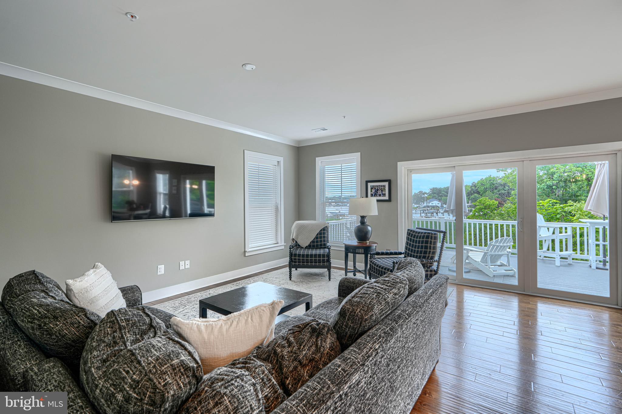 WATERS EDGE - Residential