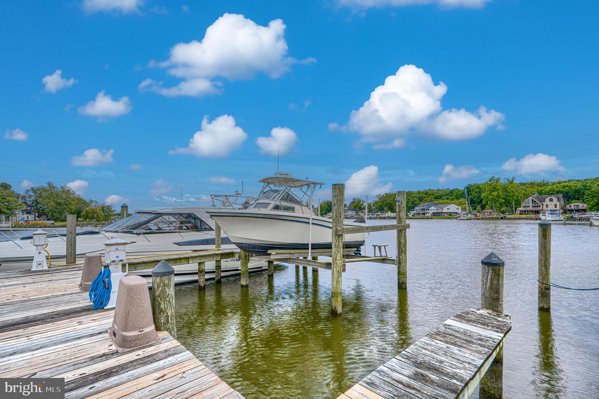 WATERS EDGE - Residential