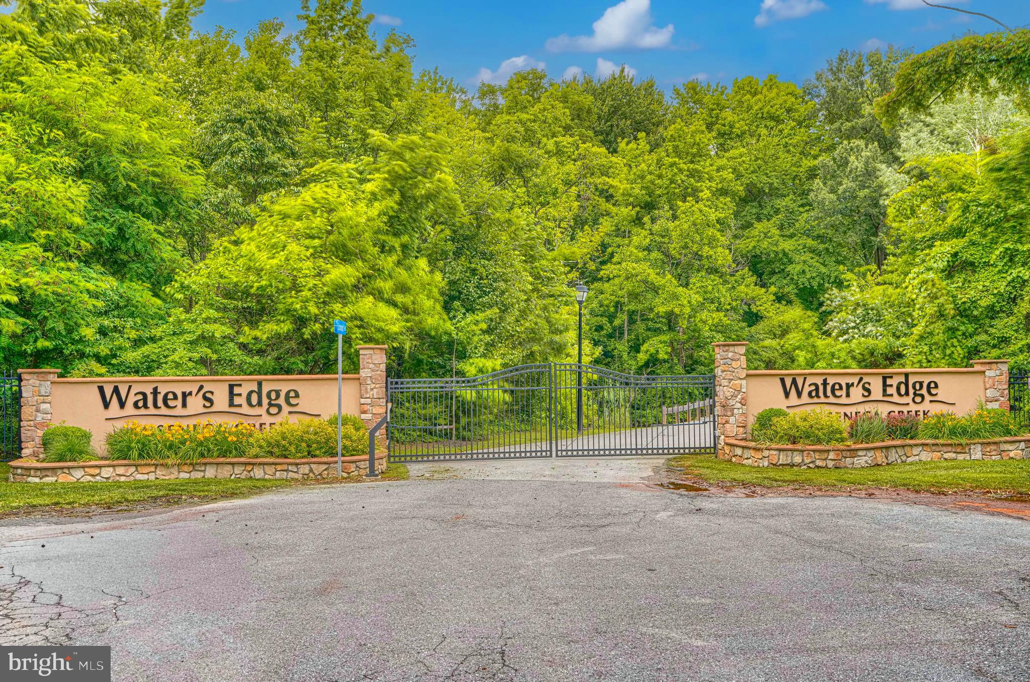 WATERS EDGE - Residential