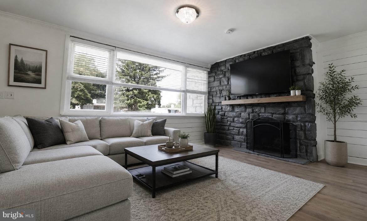 ROSE TREE WOODS - Residential