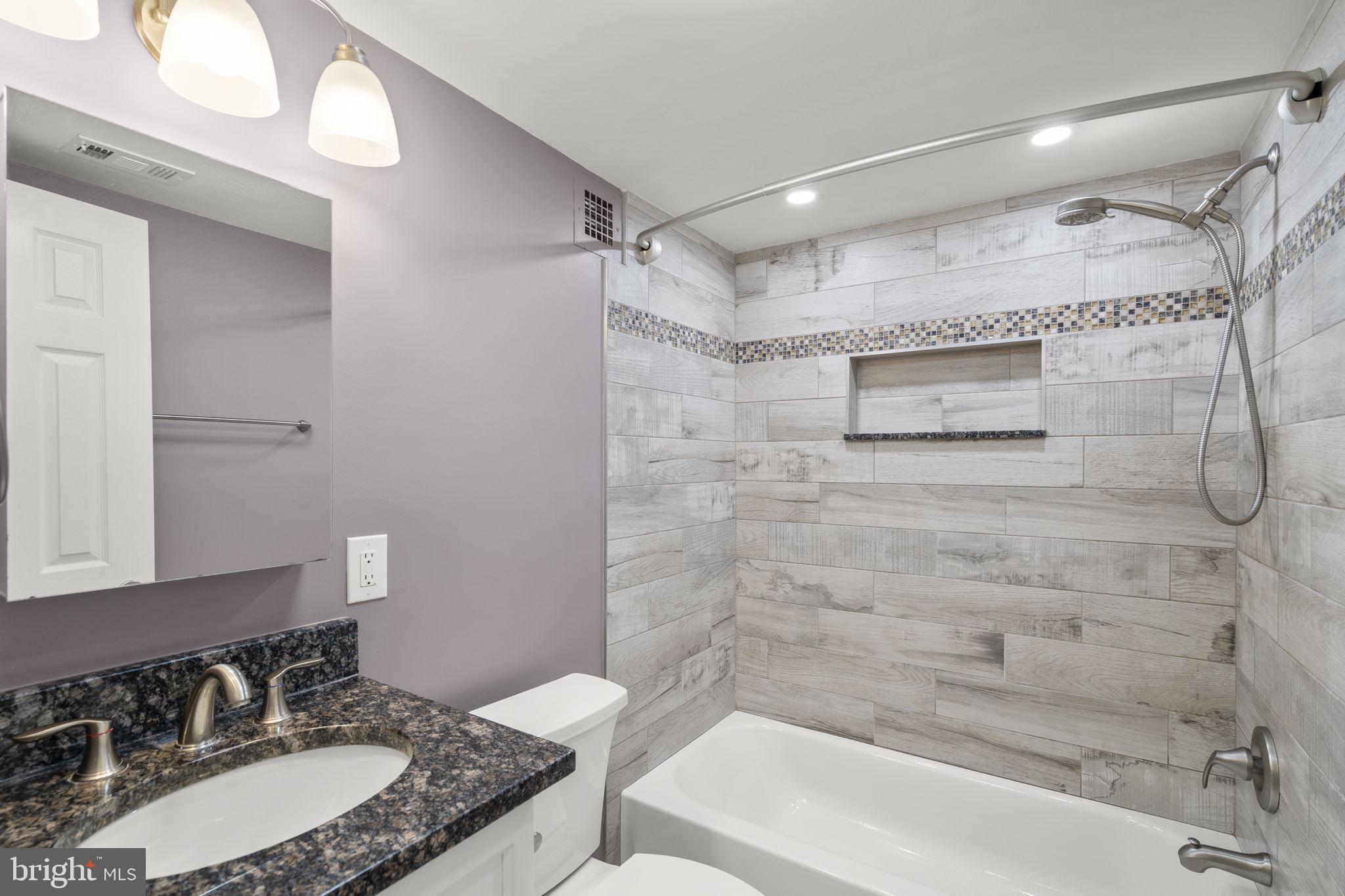 FOXCROFT COLONY CONDOS - Residential