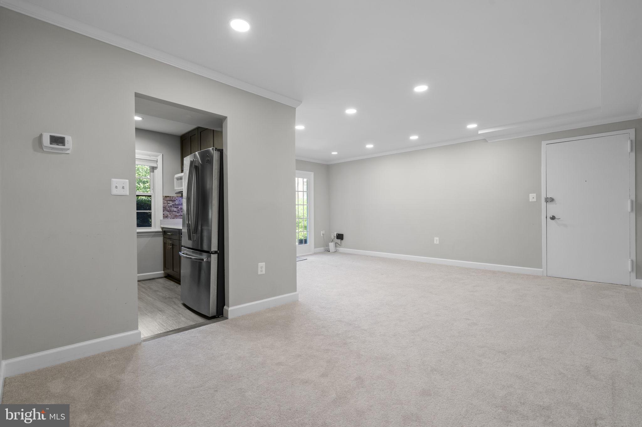 FOXCROFT COLONY CONDOS - Residential
