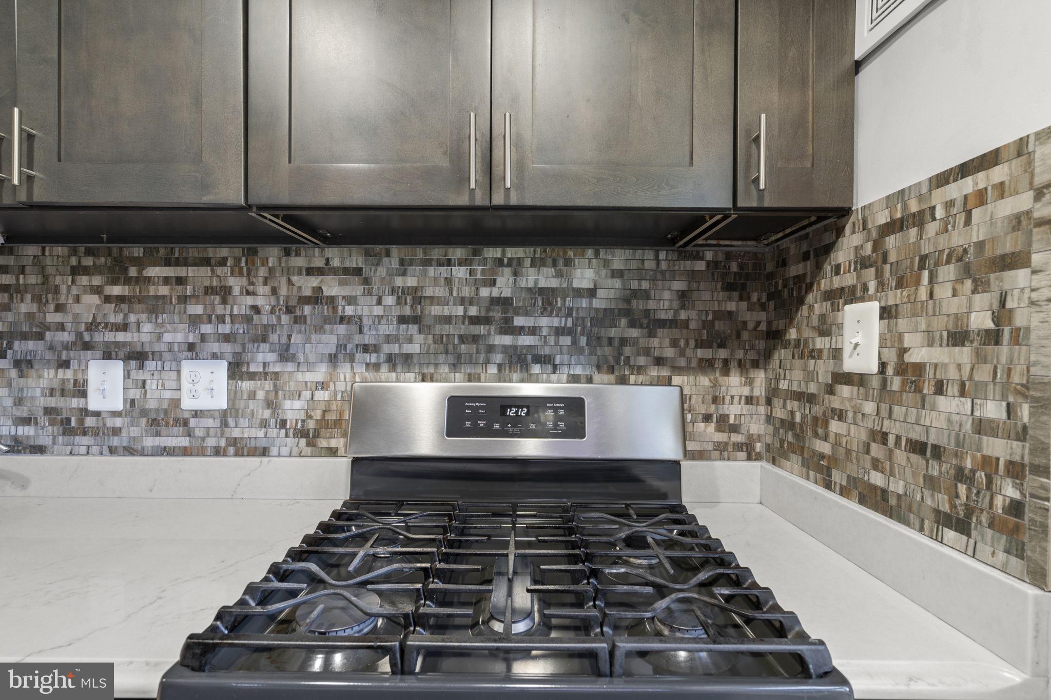FOXCROFT COLONY CONDOS - Residential