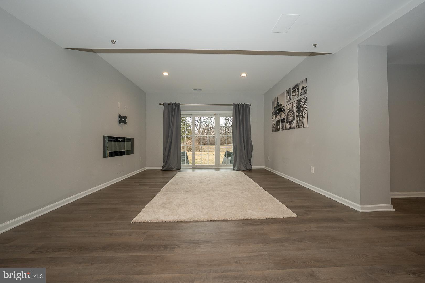 SUMMERHILL - Residential