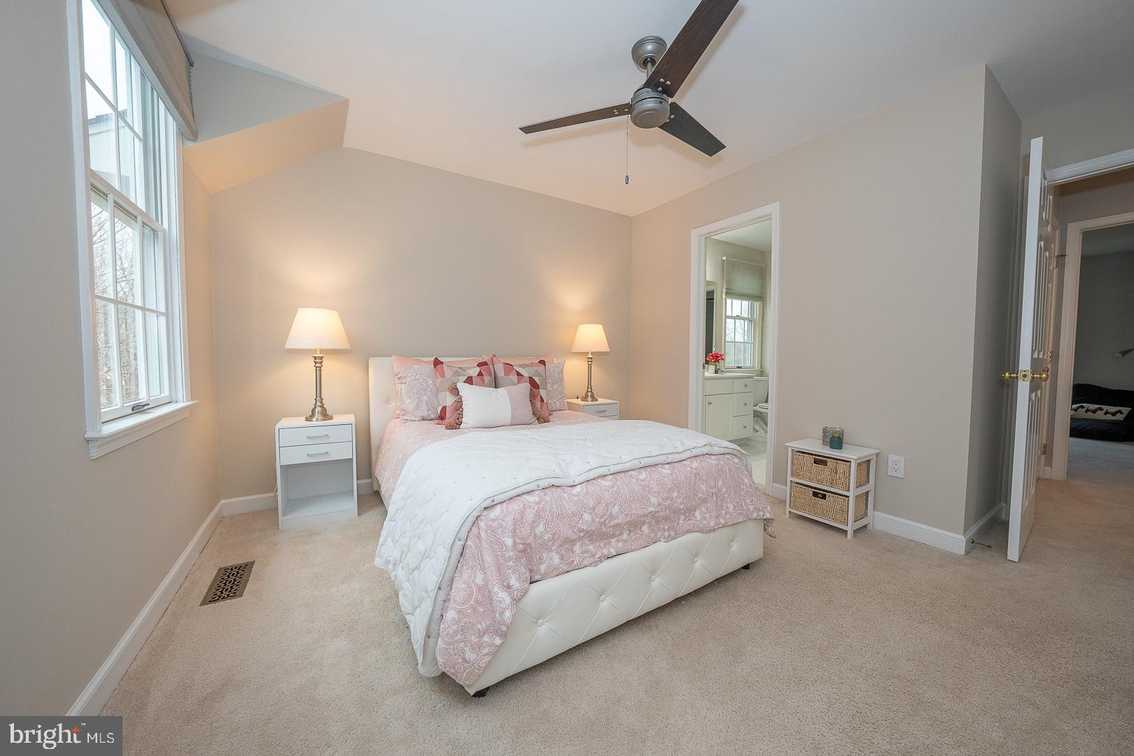 SUMMERHILL - Residential