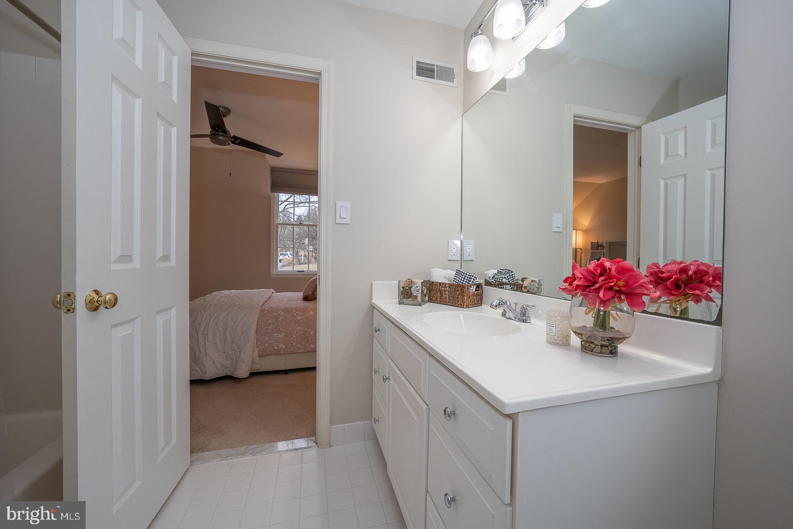 SUMMERHILL - Residential