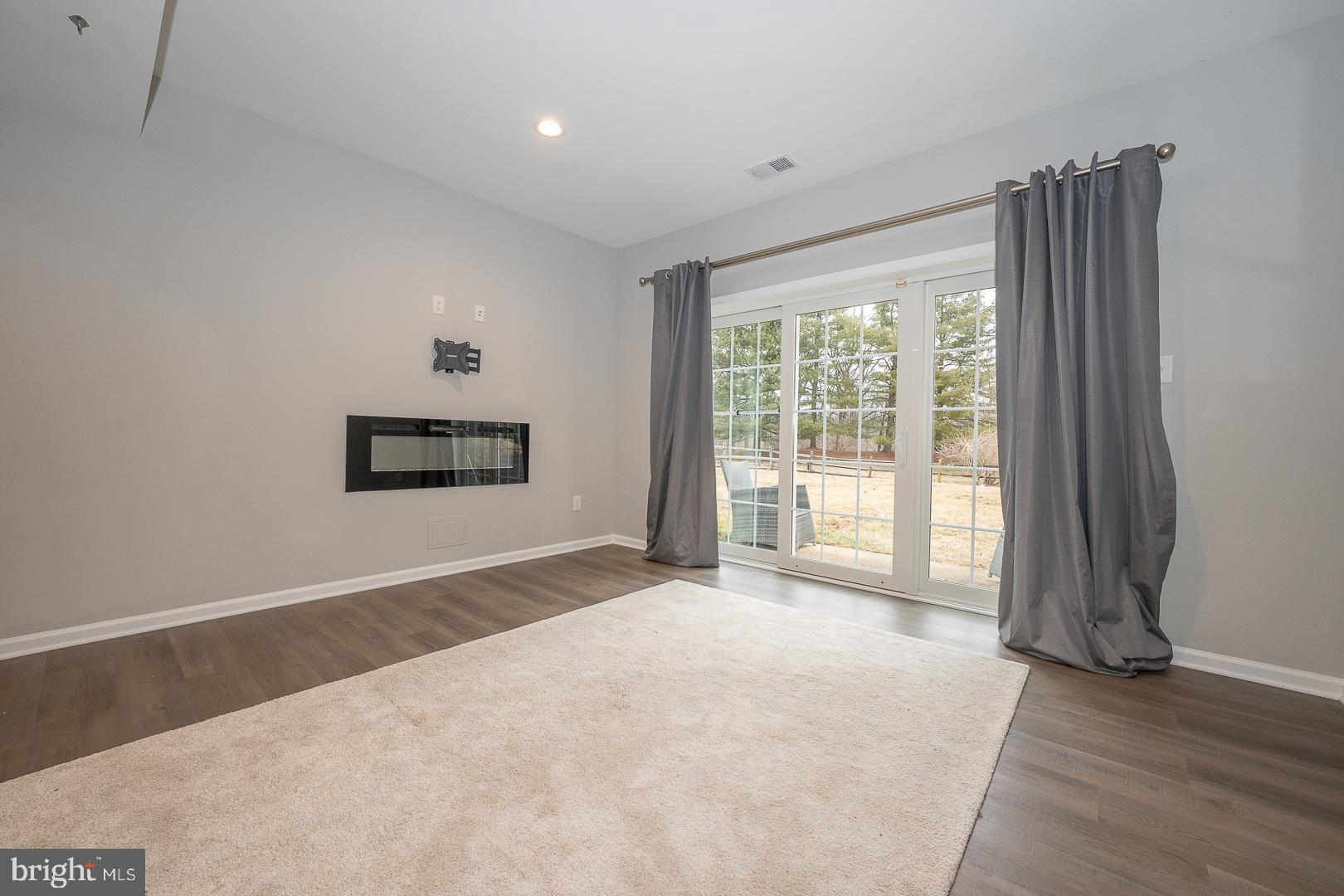SUMMERHILL - Residential