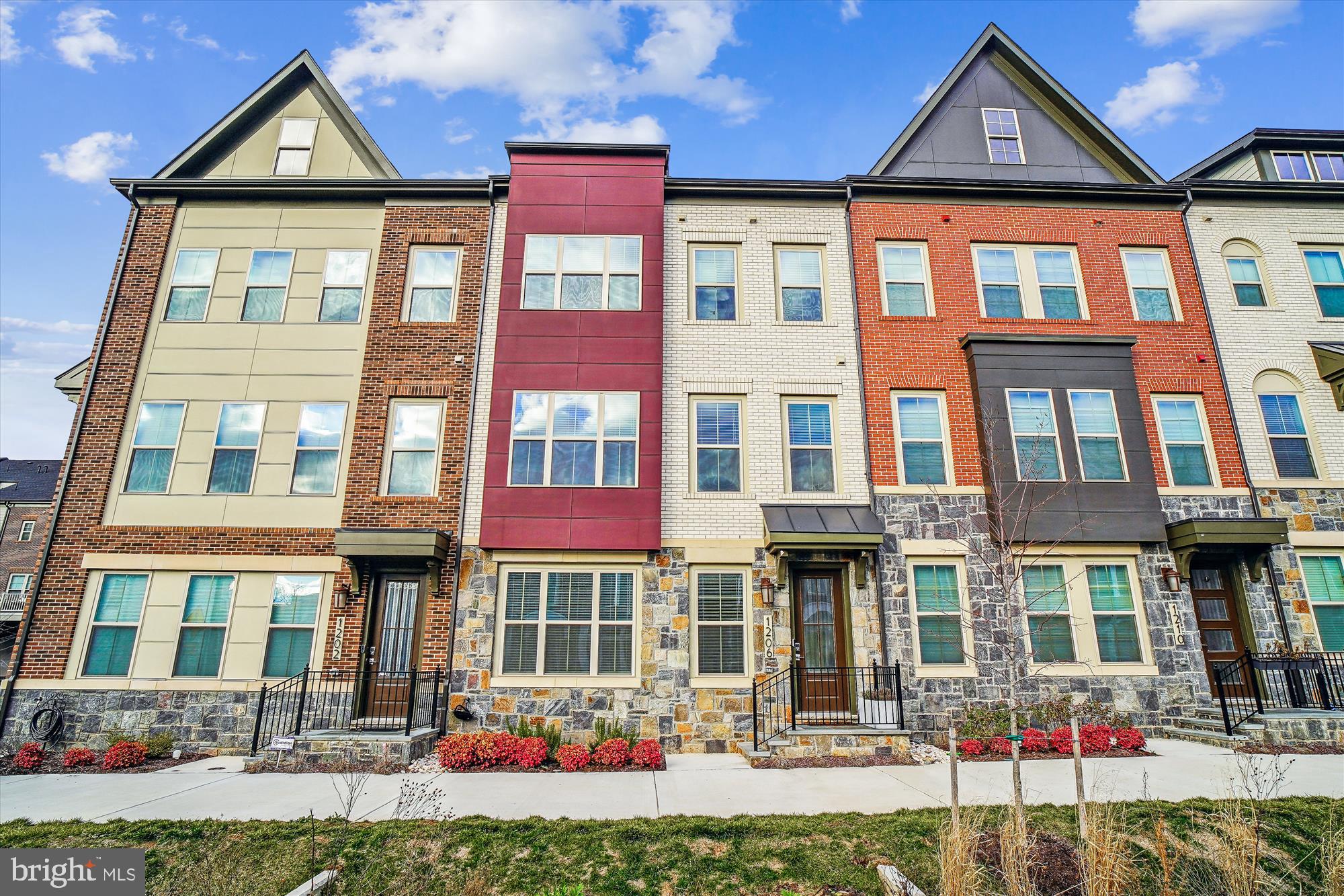 CROWN FARM - Residential