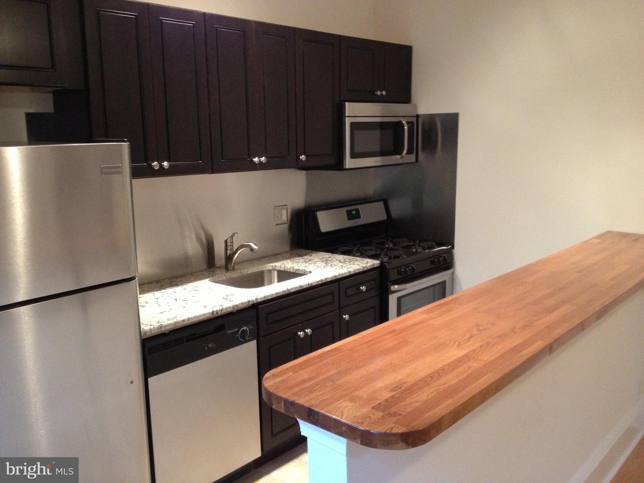 WASHINGTON SQ - Residential Lease