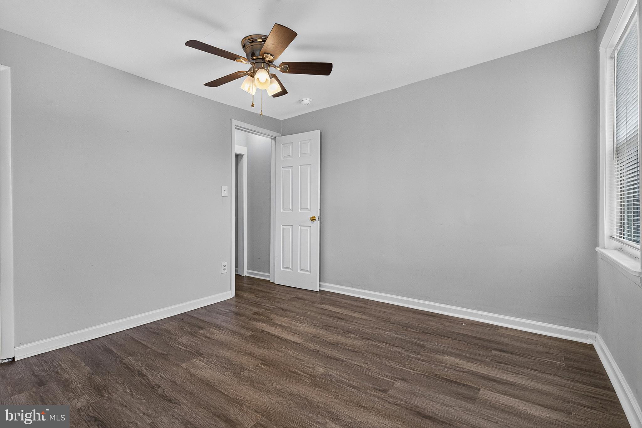 SANDTOWN-WINCHESTER - Residential