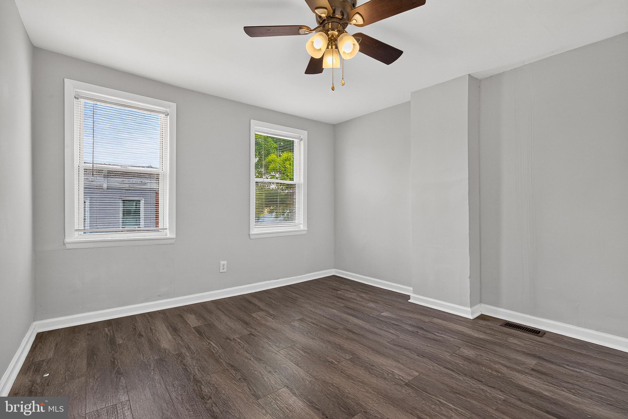 SANDTOWN-WINCHESTER - Residential