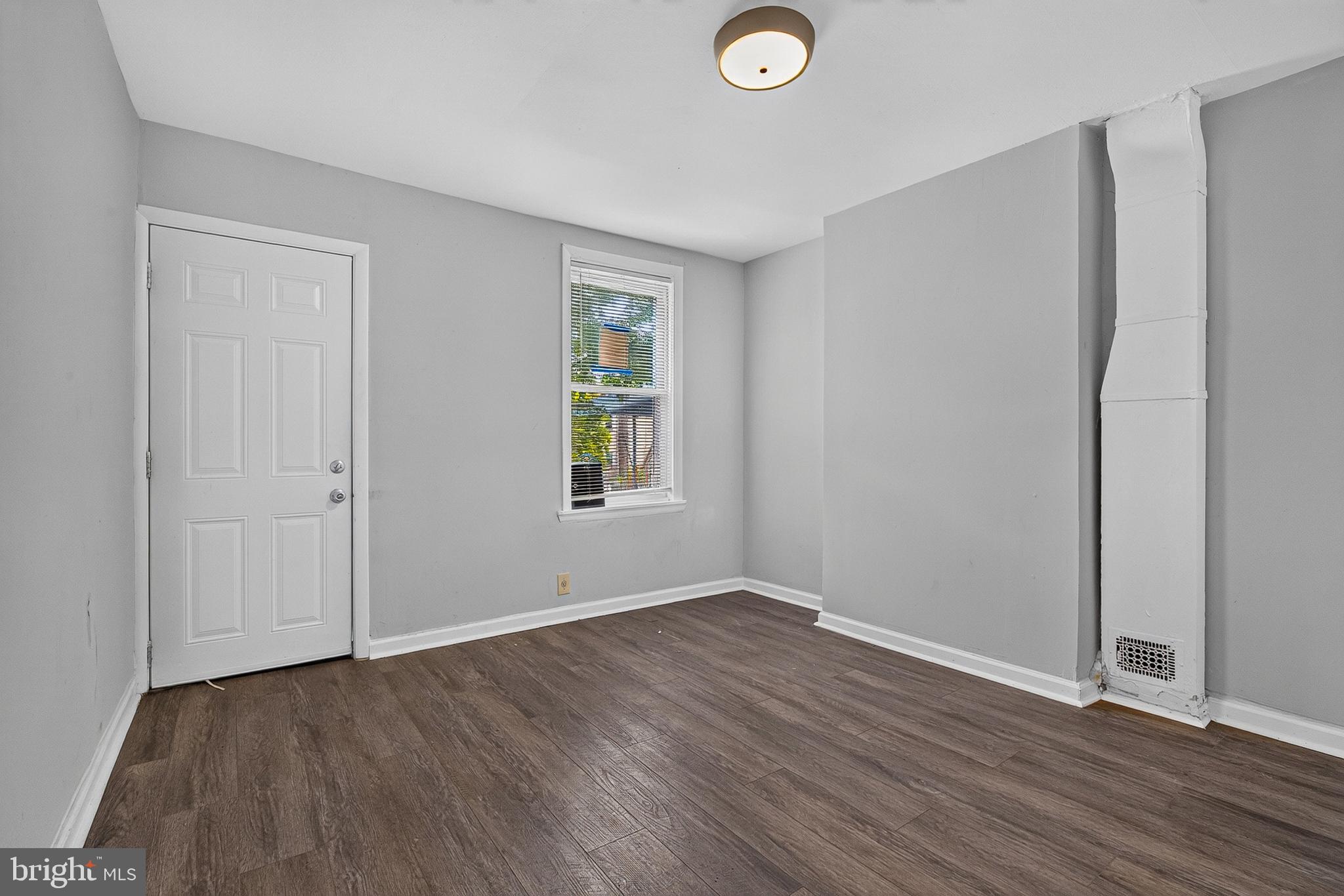 SANDTOWN-WINCHESTER - Residential