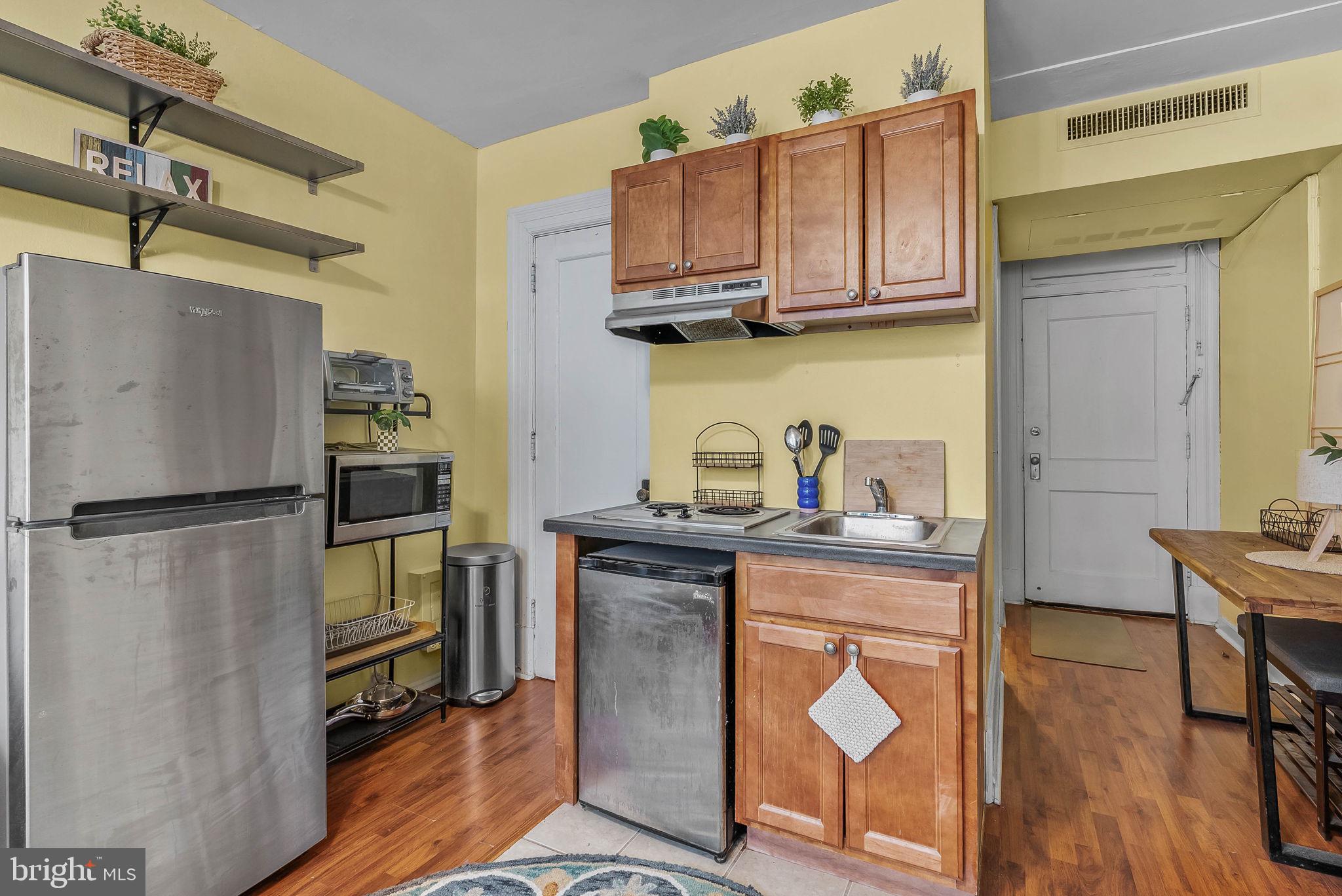 AVENUE OF THE ARTS - Residential