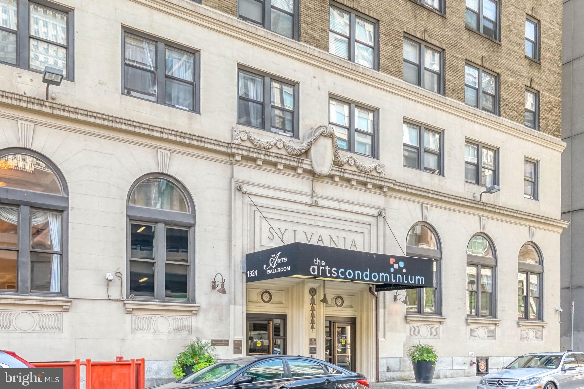 AVENUE OF THE ARTS - Residential