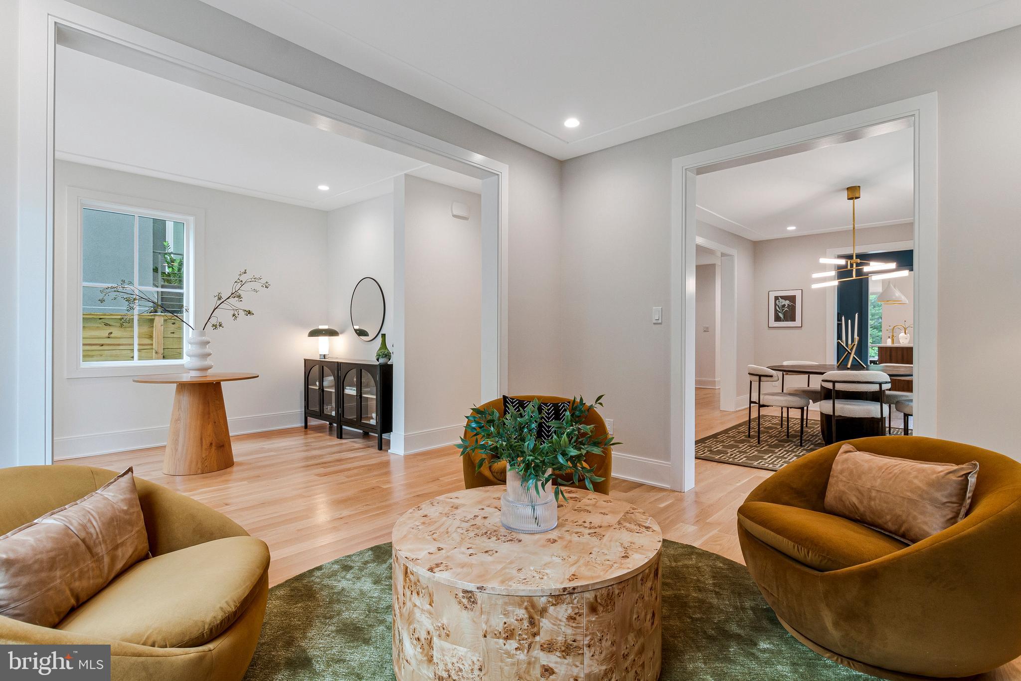 CHEVY CHASE - Residential