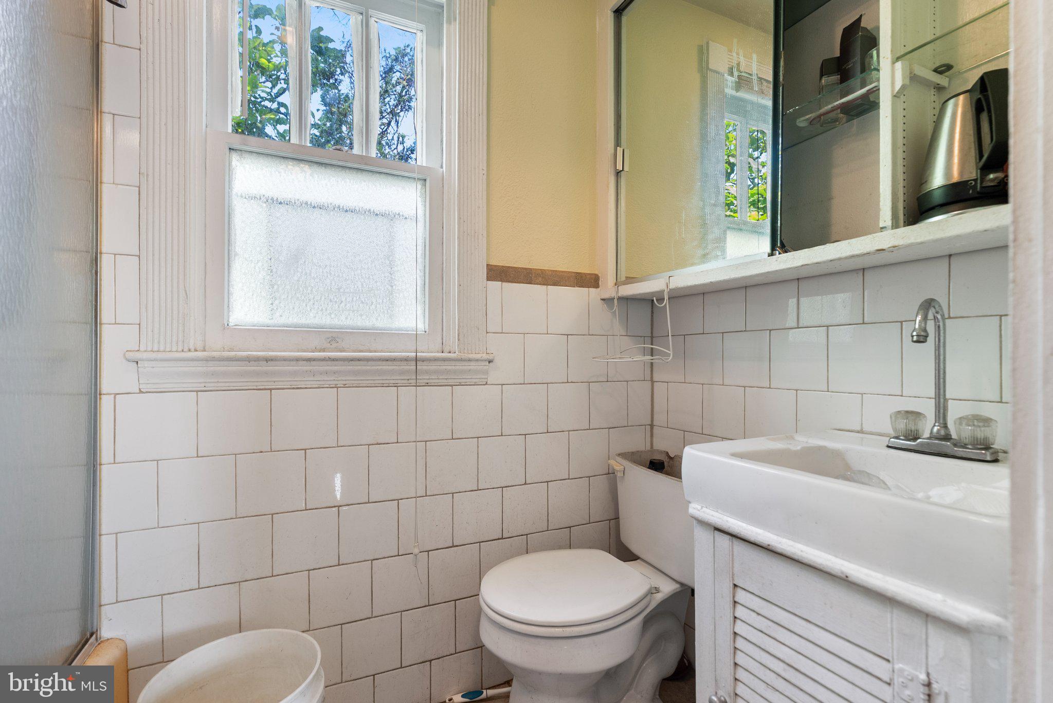HAYWOOD HEIGHTS - Residential