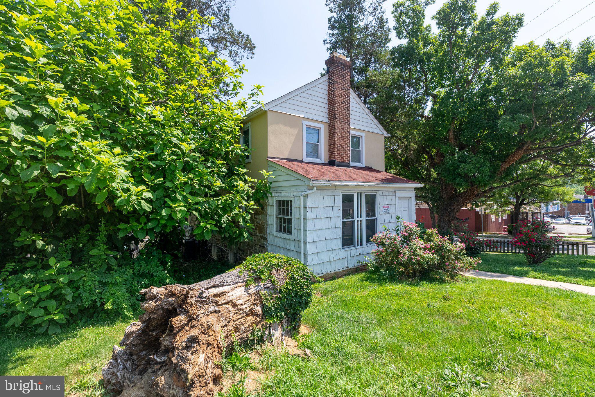 HAYWOOD HEIGHTS - Residential