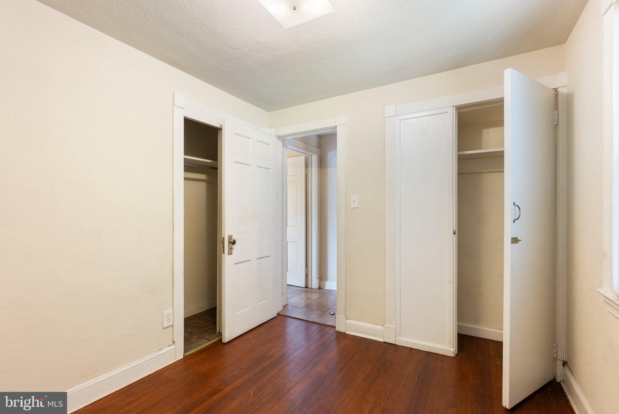 HAYWOOD HEIGHTS - Residential